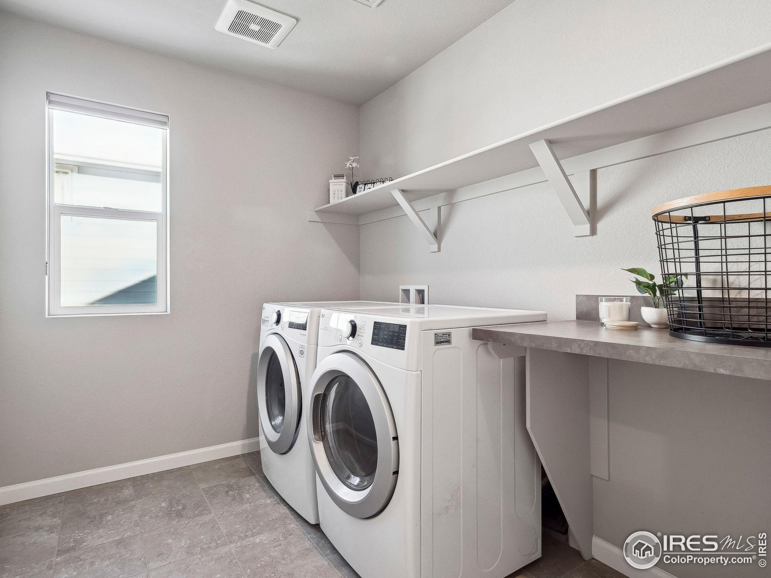 2736 Cooperland Blvd