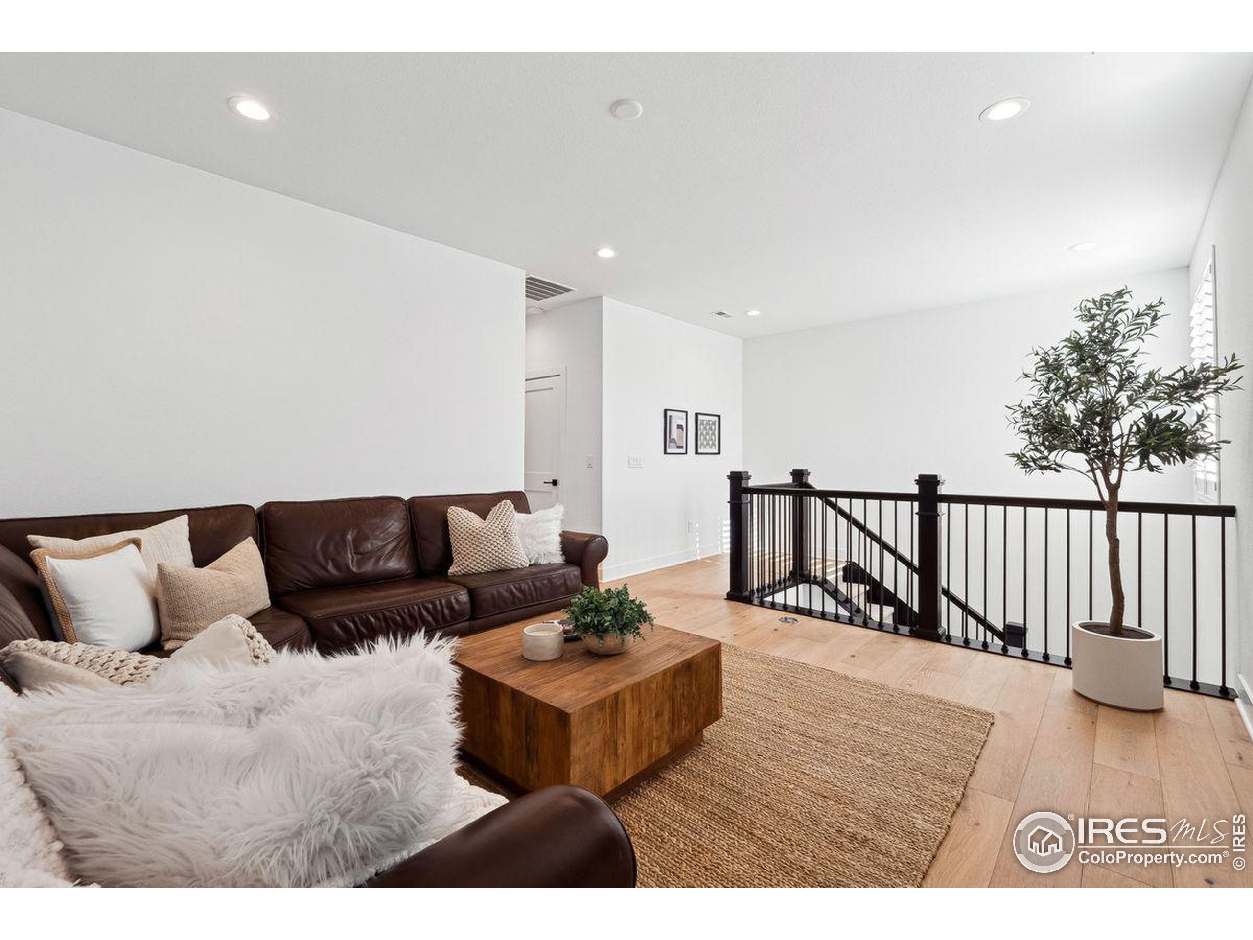 3279 Heron Lakes Pkwy