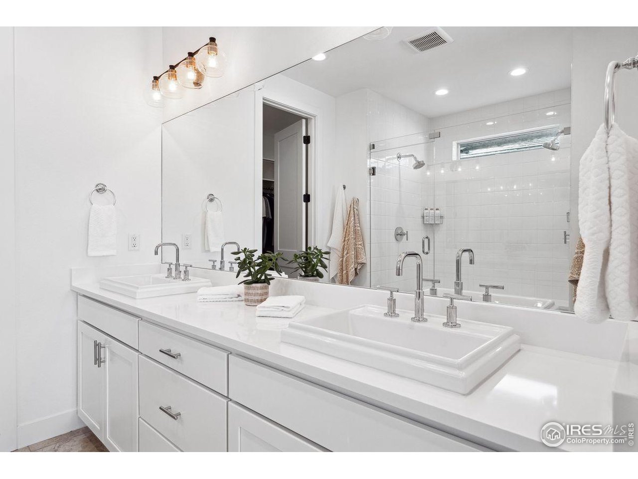 3279 Heron Lakes Pkwy