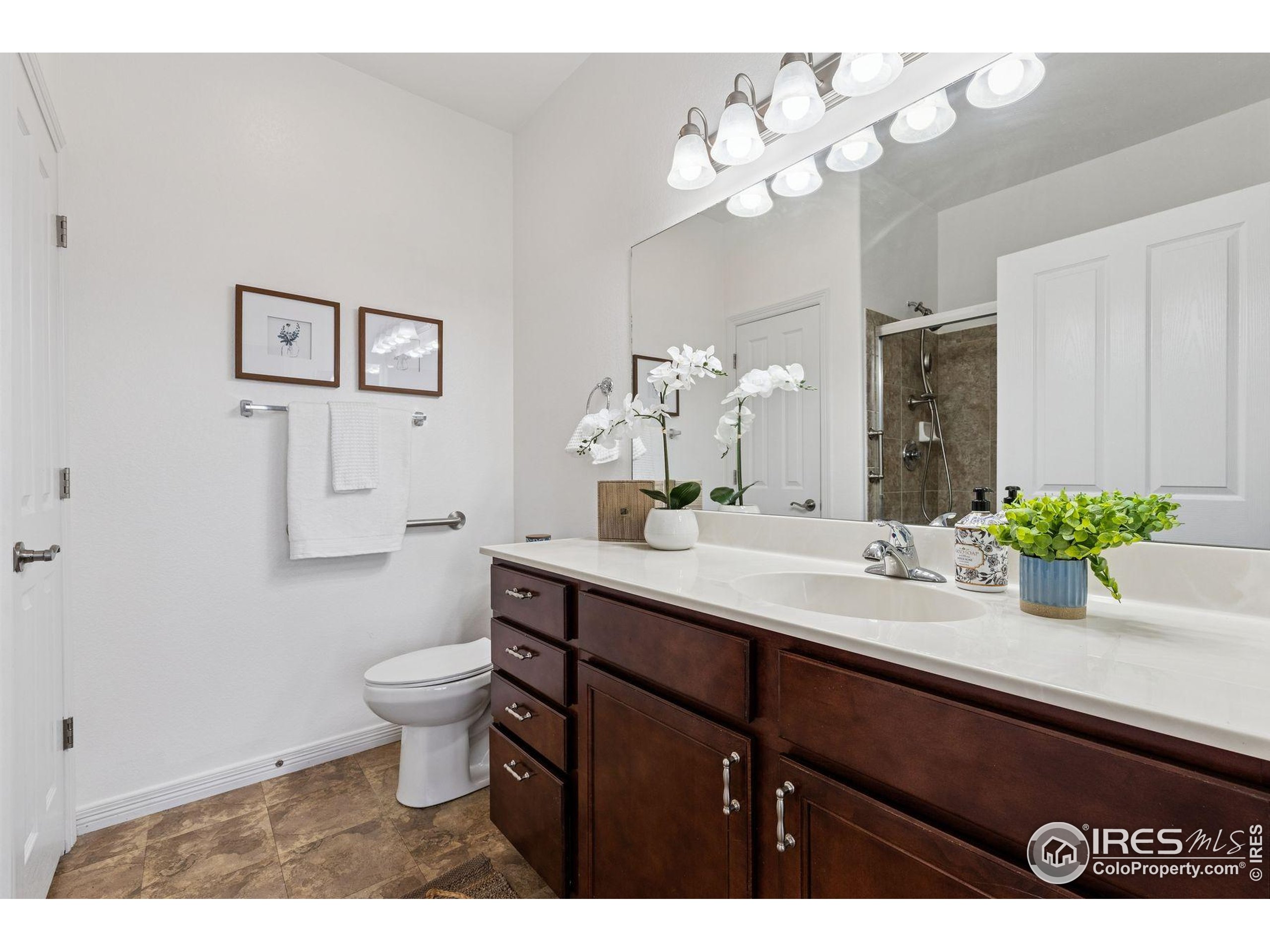 2395 Santa Fe Dr C