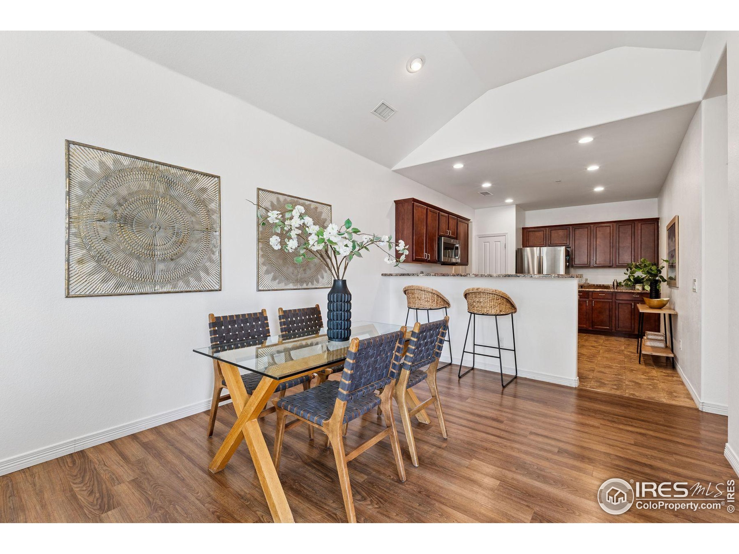 2395 Santa Fe Dr C