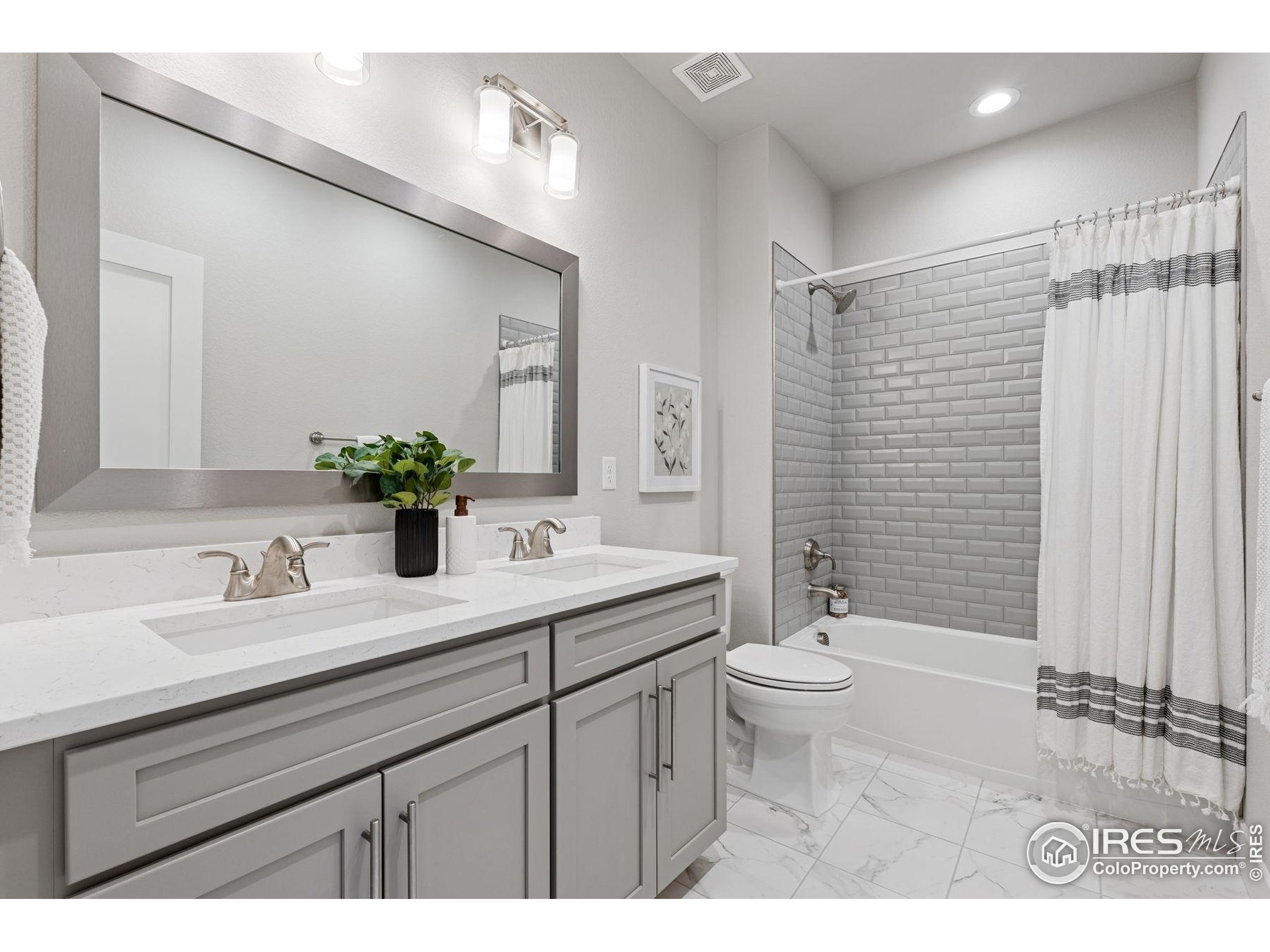 3315 Heron Lakes Pkwy