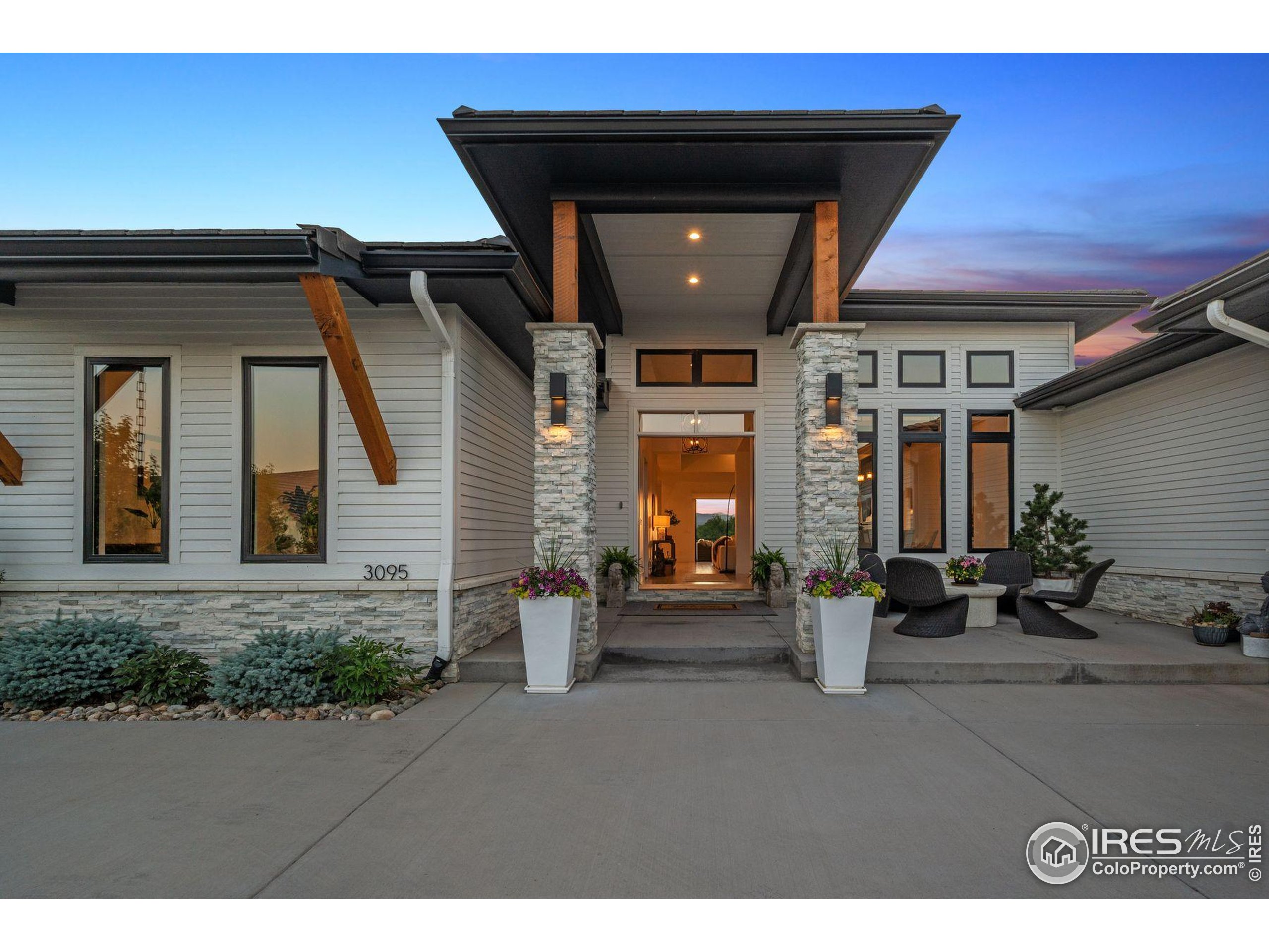 3095 Heron Lakes Pkwy