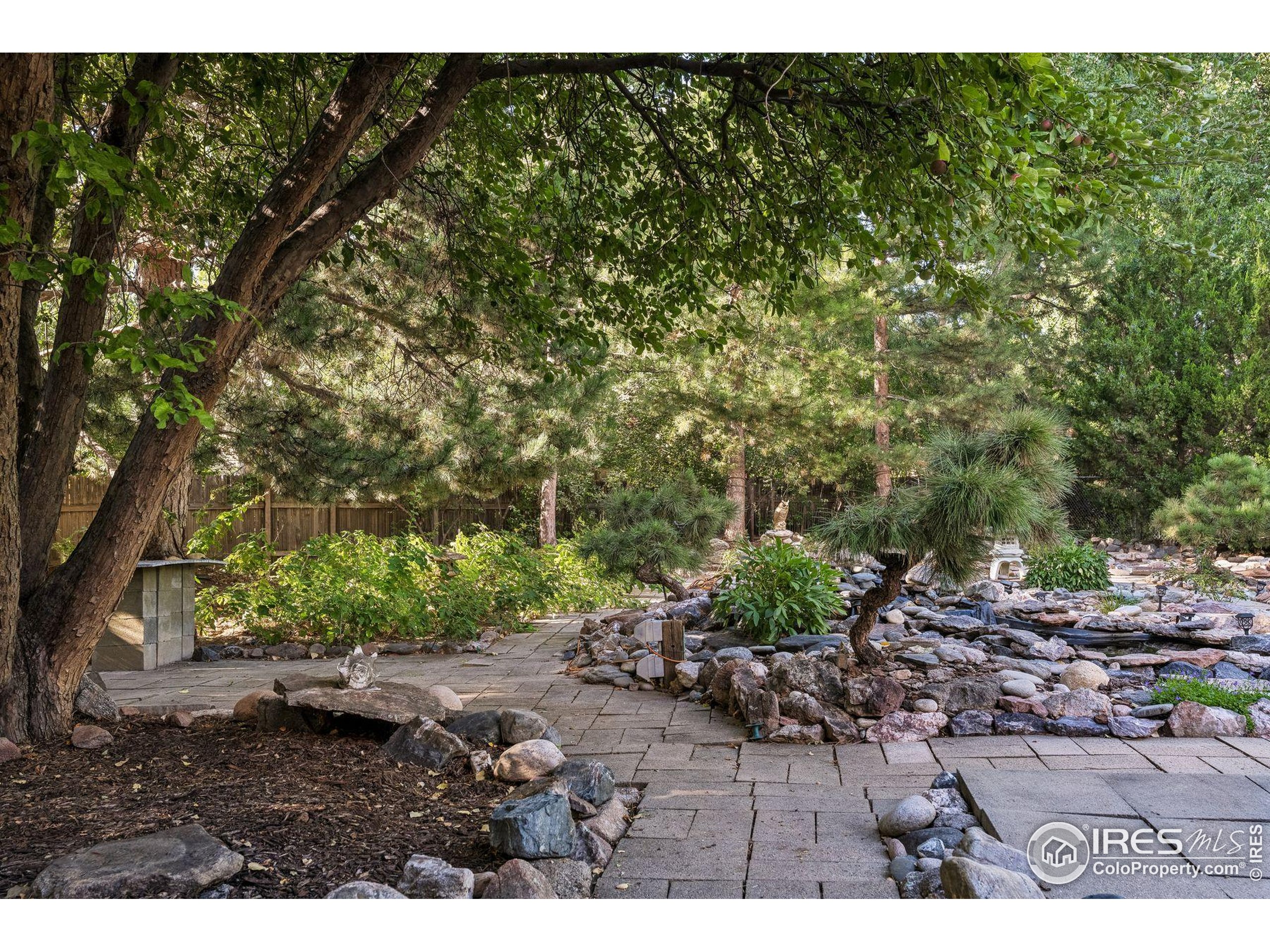 1612 Windsor Ct