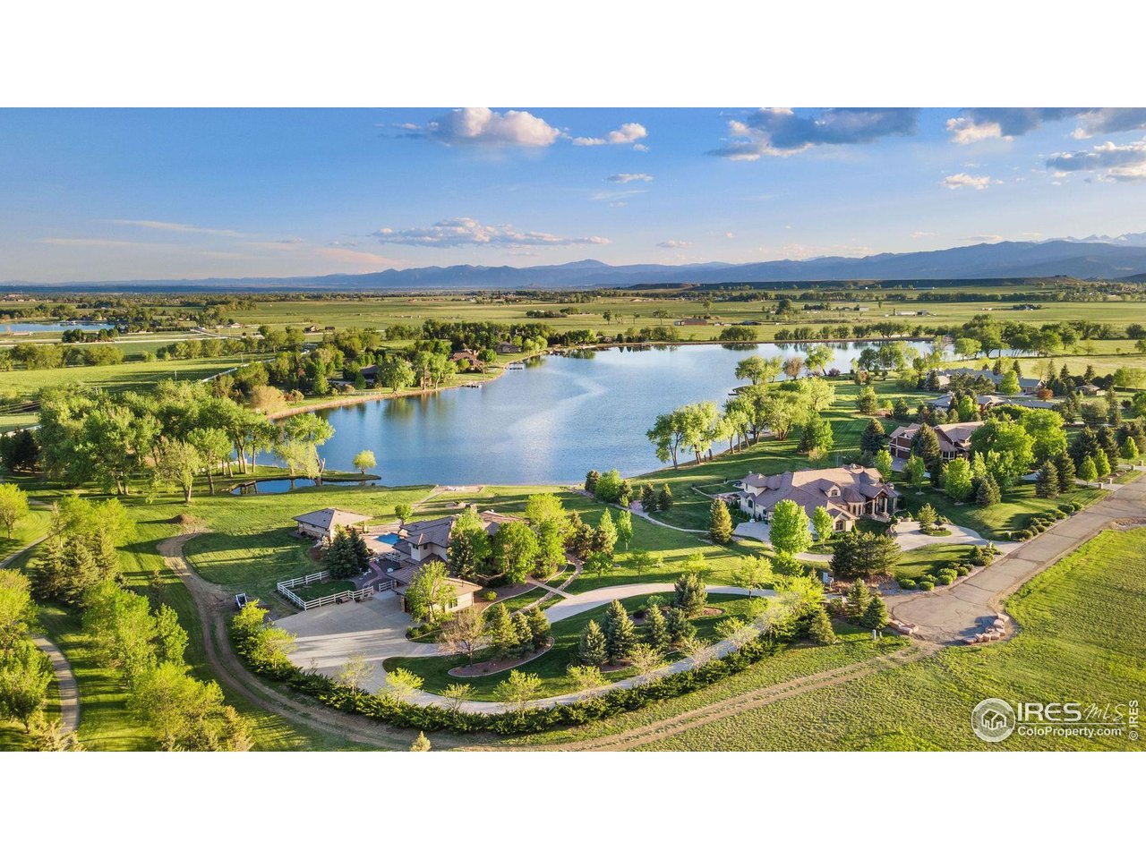 9715 Meadow Ridge Ln