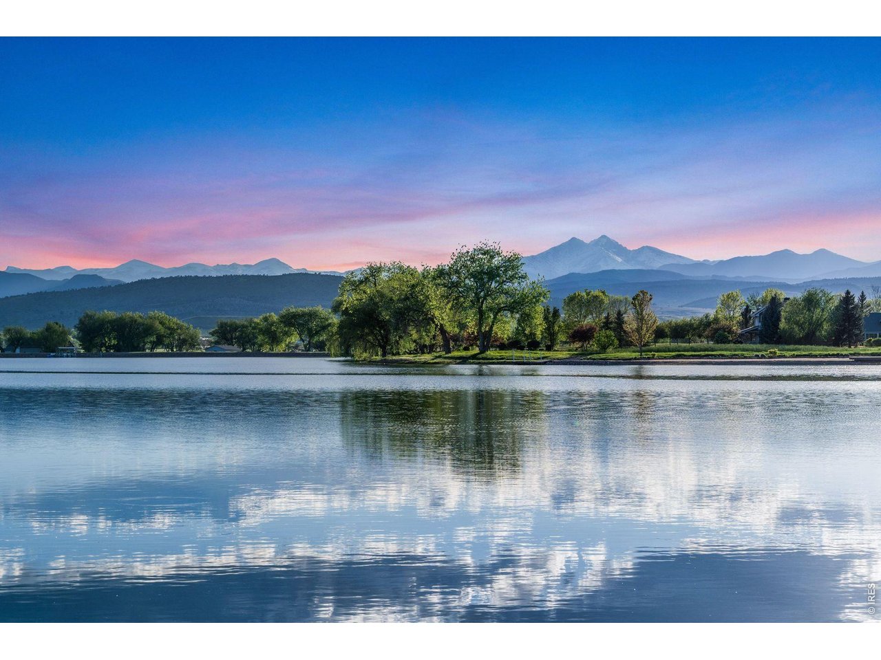 9715 Meadow Ridge Ln