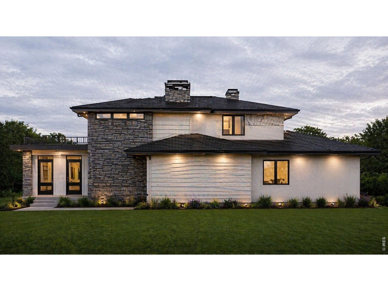 9715 Meadow Ridge Ln