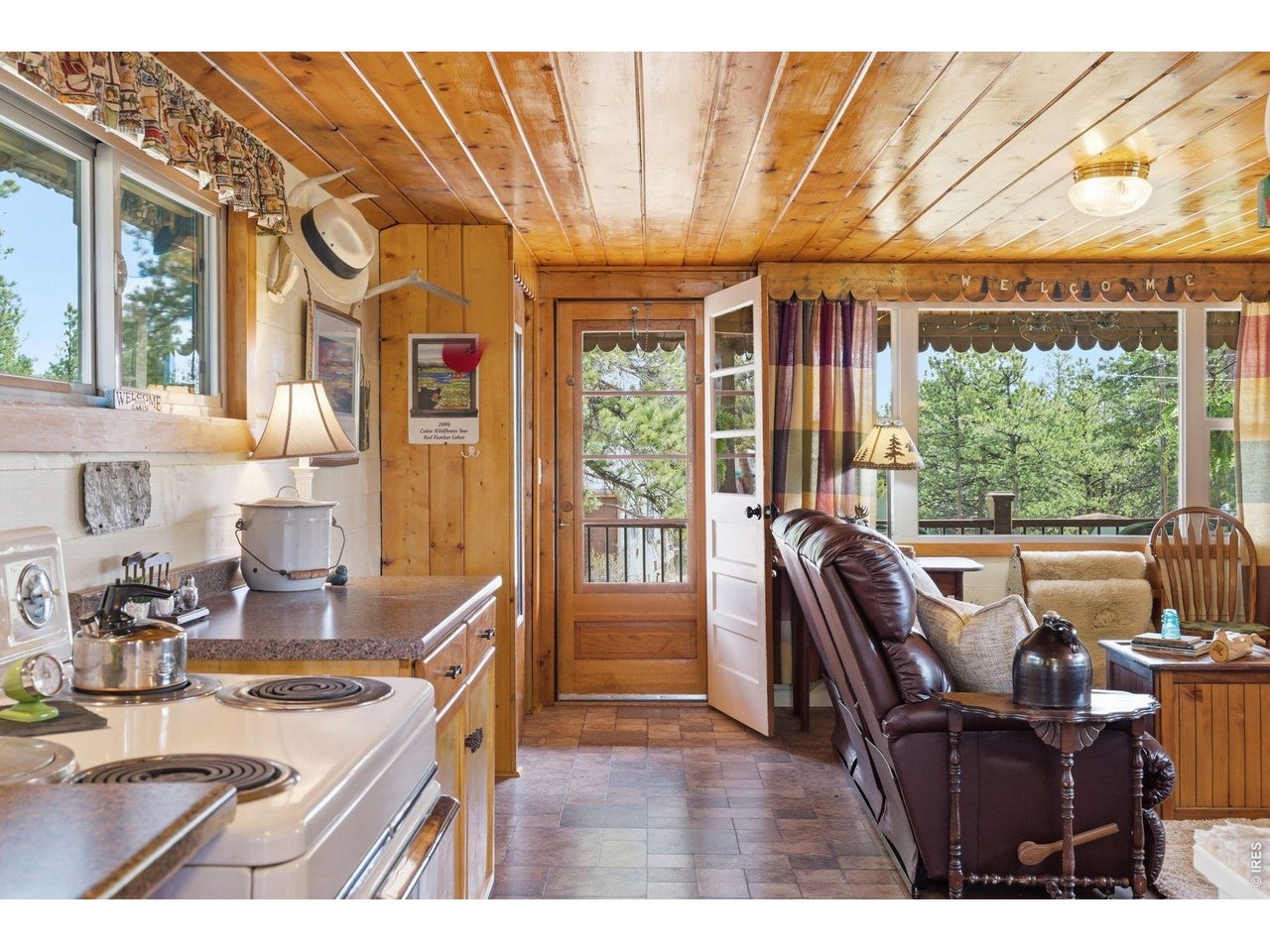 35 Stellar Jay Cir
