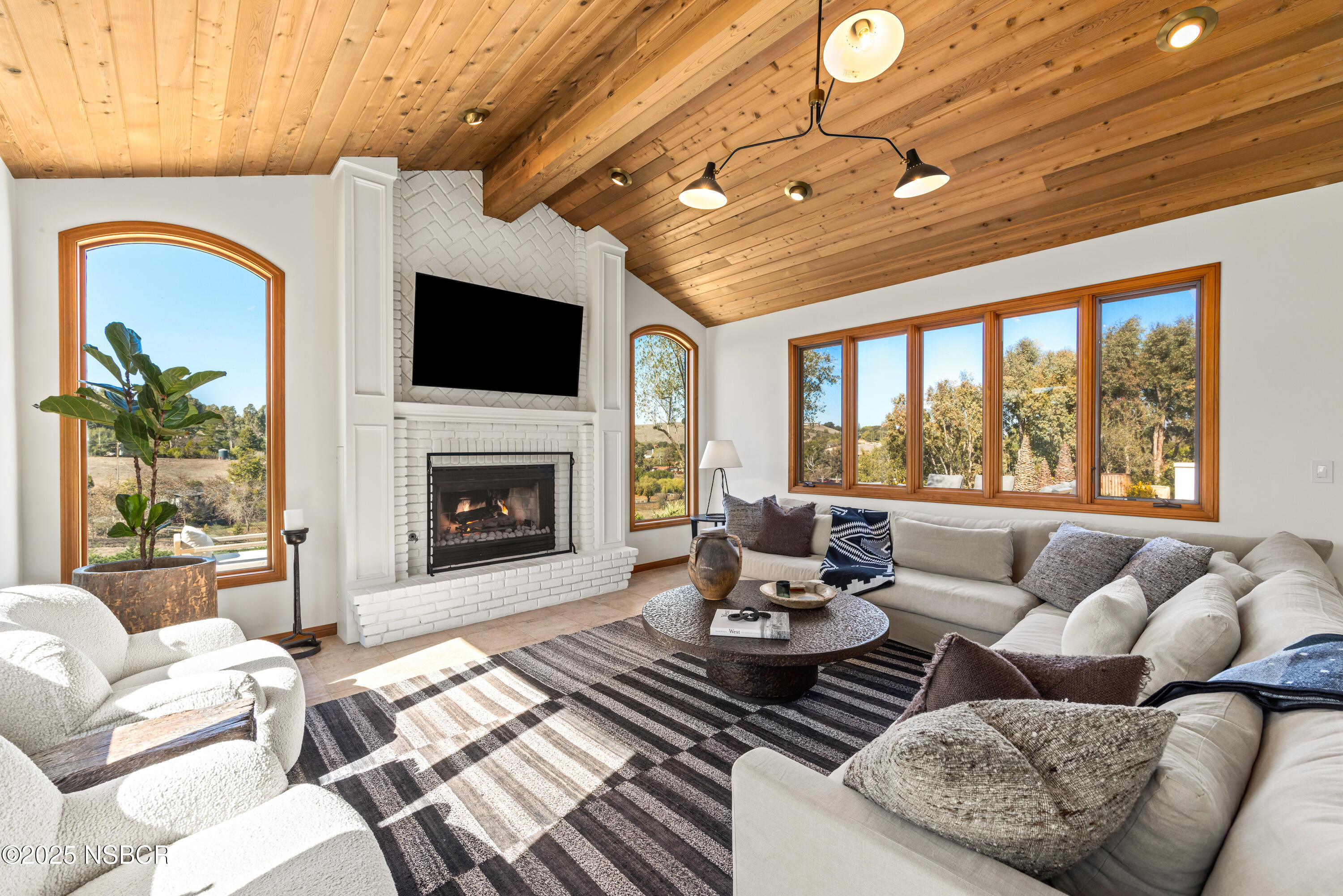 851 Adobe Creek Road