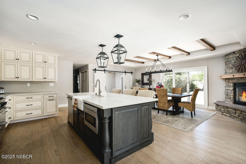 3041 Fairlea Road