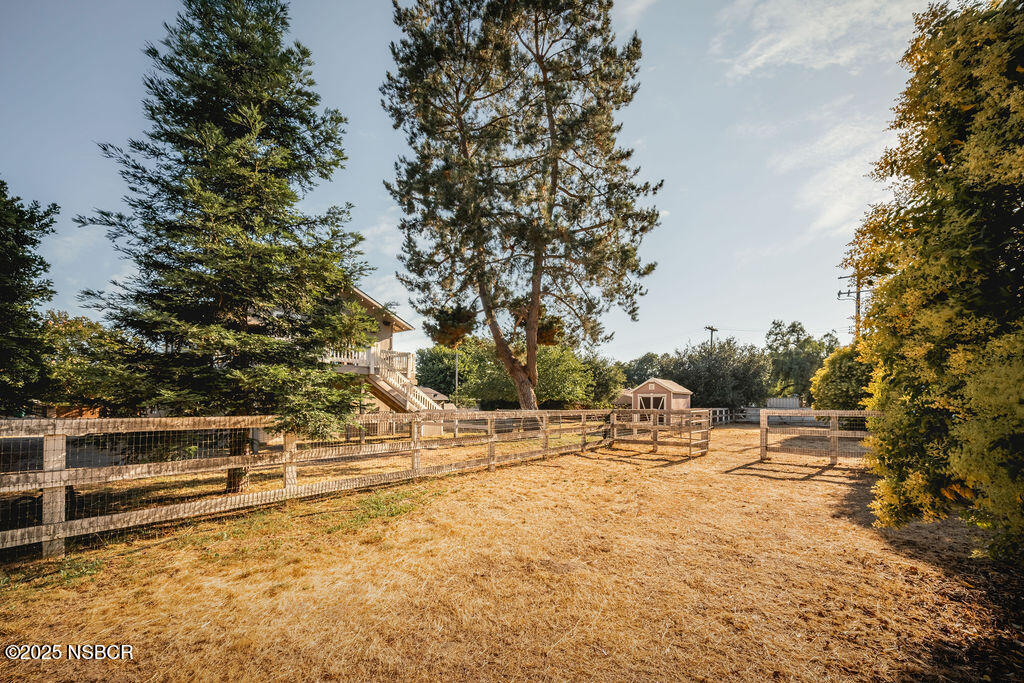 3041 Fairlea Road