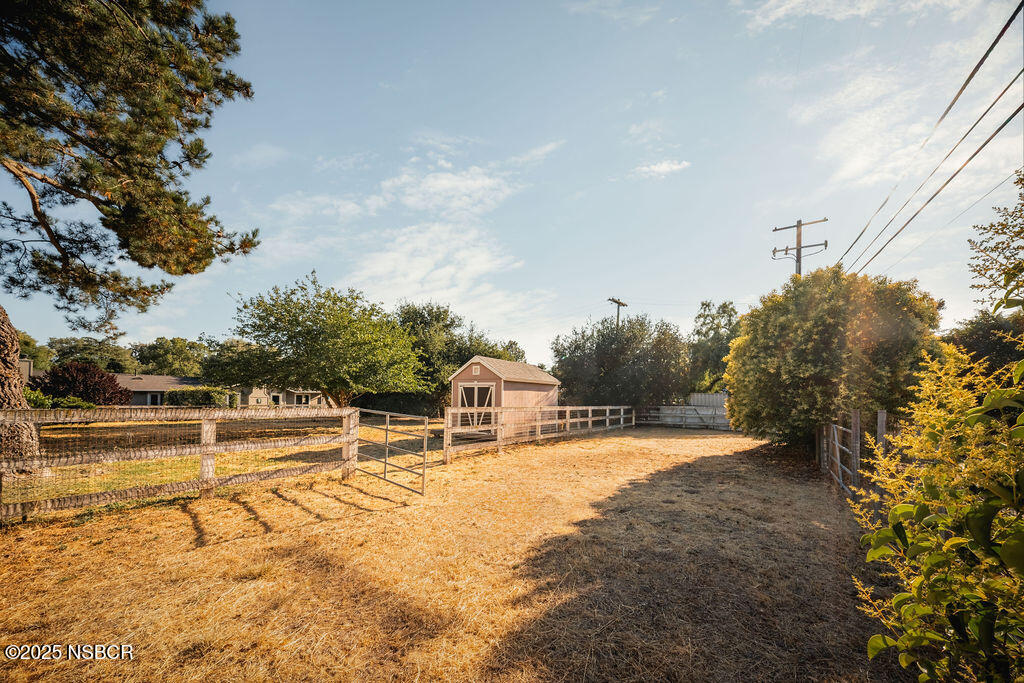 3041 Fairlea Road