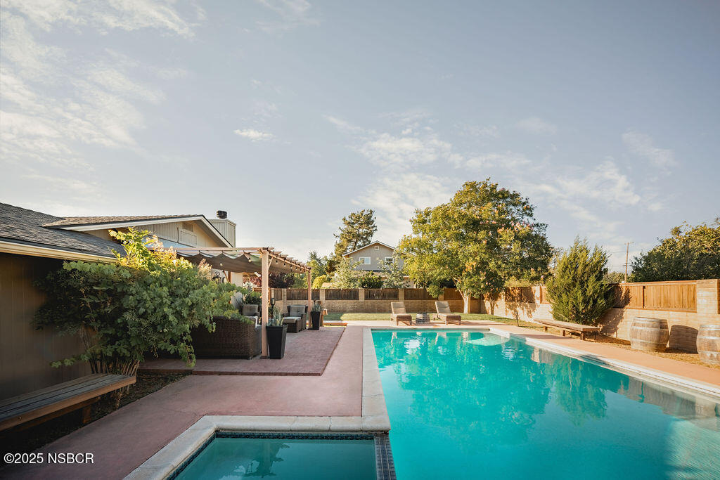 3041 Fairlea Road