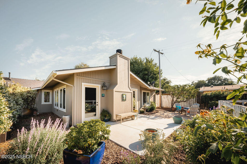 3041 Fairlea Road