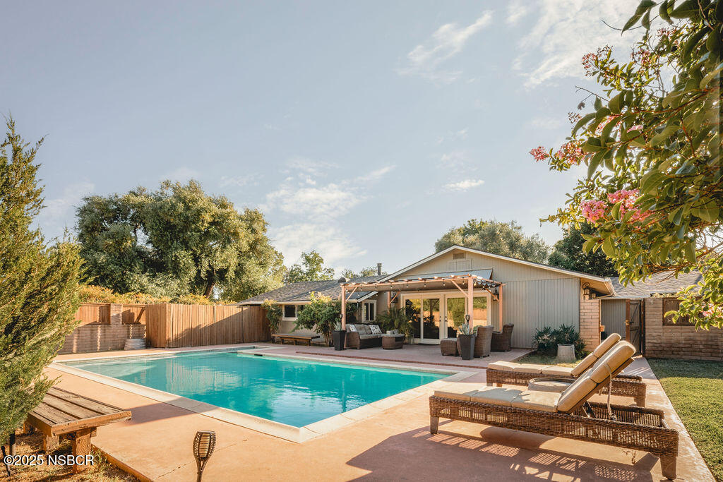 3041 Fairlea Road