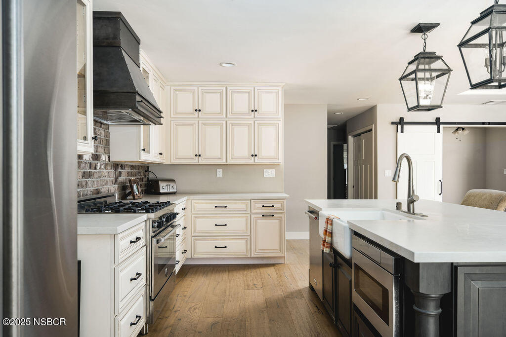3041 Fairlea Road
