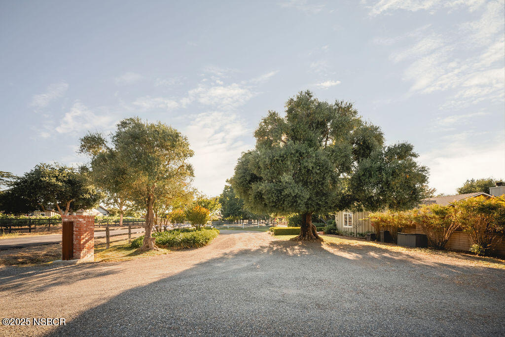 3041 Fairlea Road
