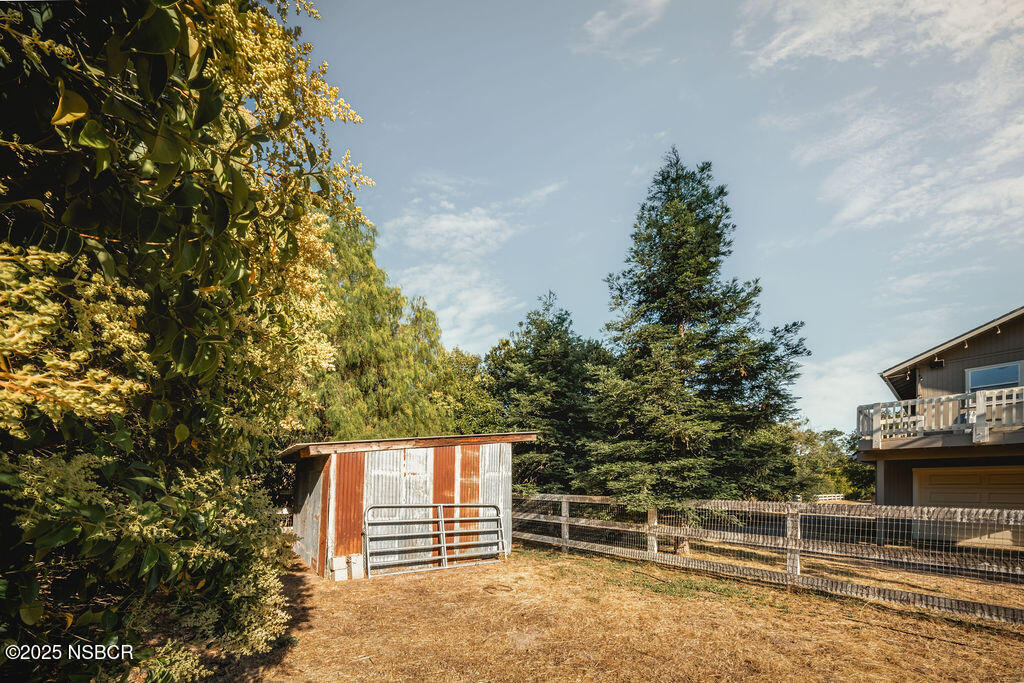 3041 Fairlea Road