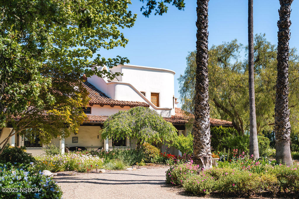 1486/1464 Rolling Hills Road