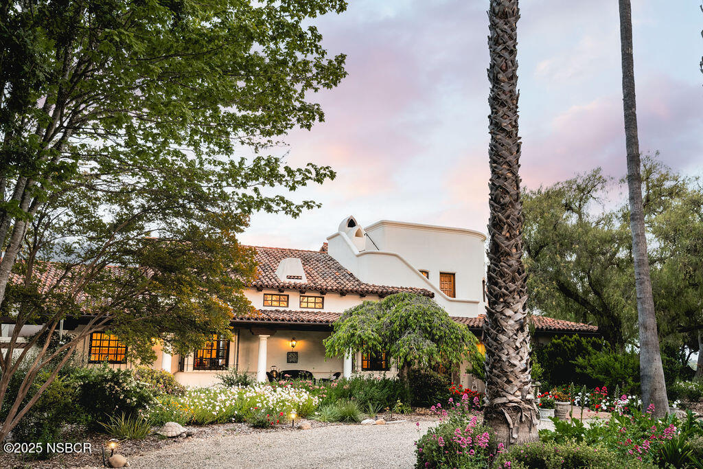 1486/1464 Rolling Hills Road