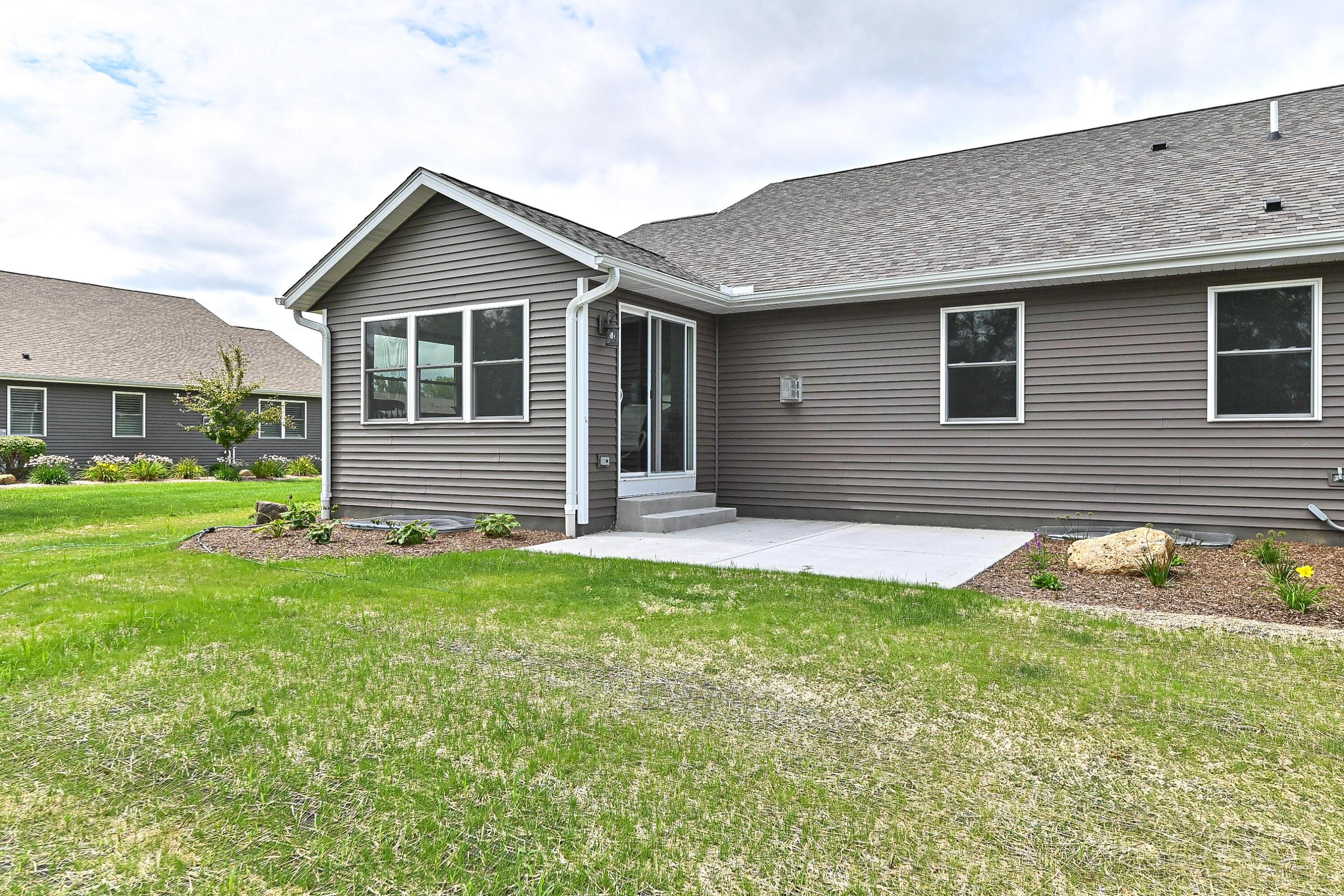 319 N Trailview Cir, 35, Waterford