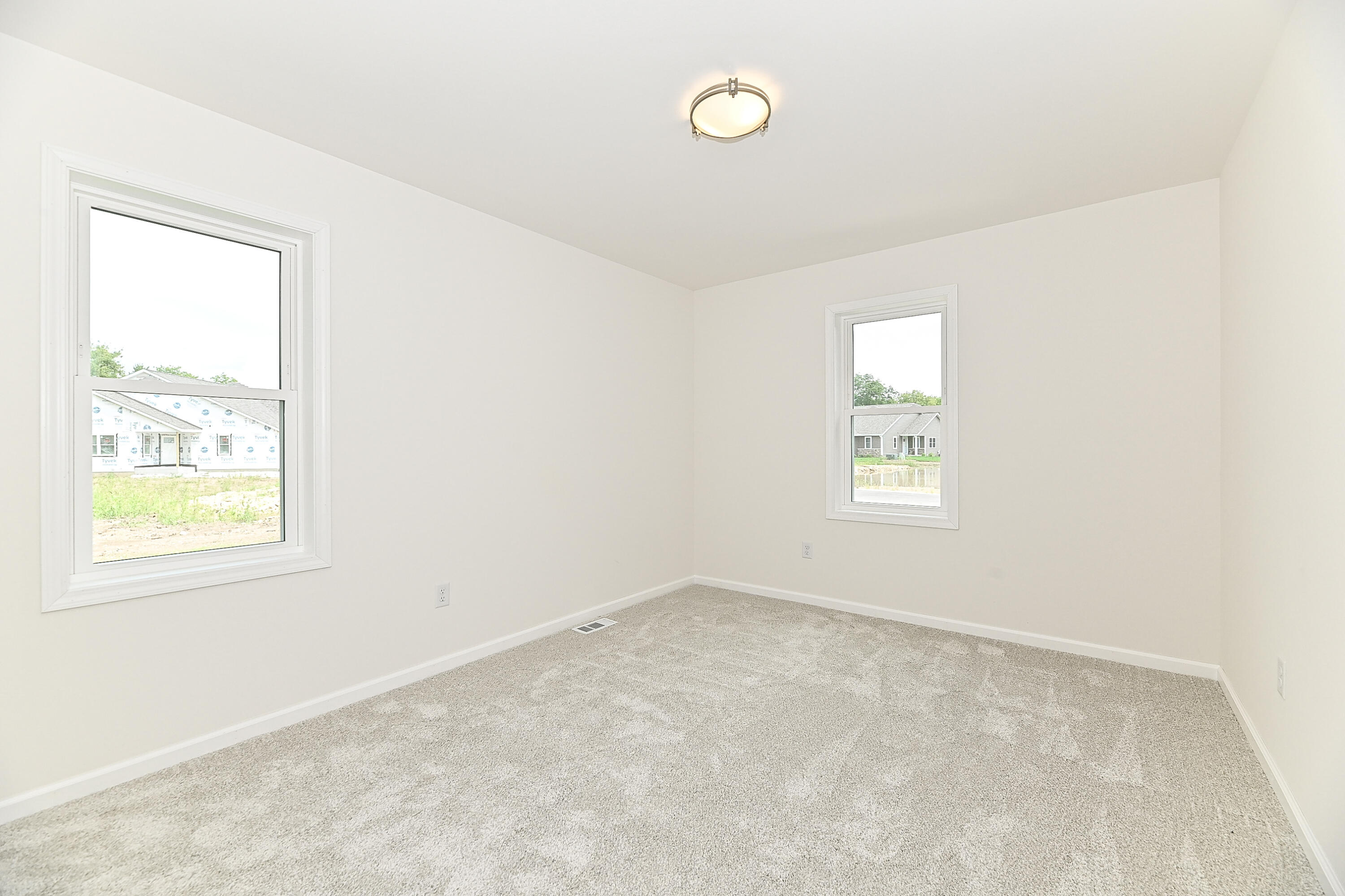 319 N Trailview Cir, 35, Waterford