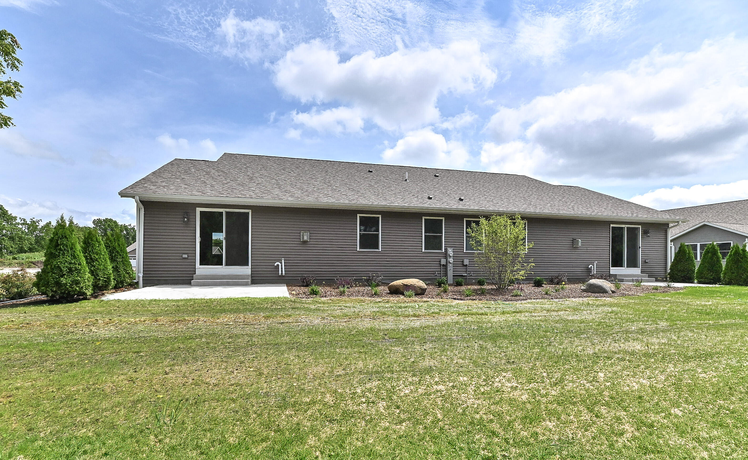 319 N Trailview Cir, 35, Waterford