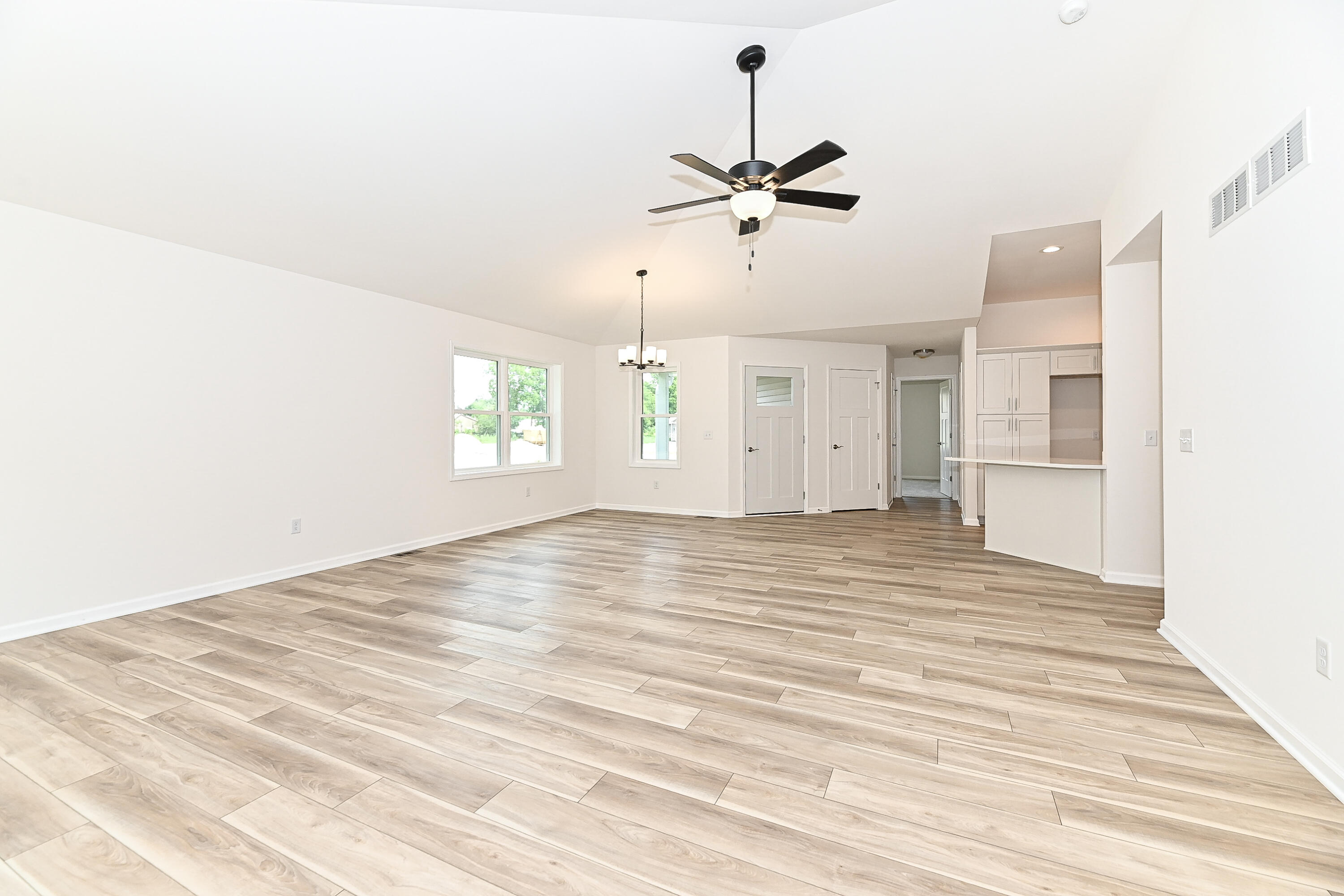 319 N Trailview Cir, 35, Waterford