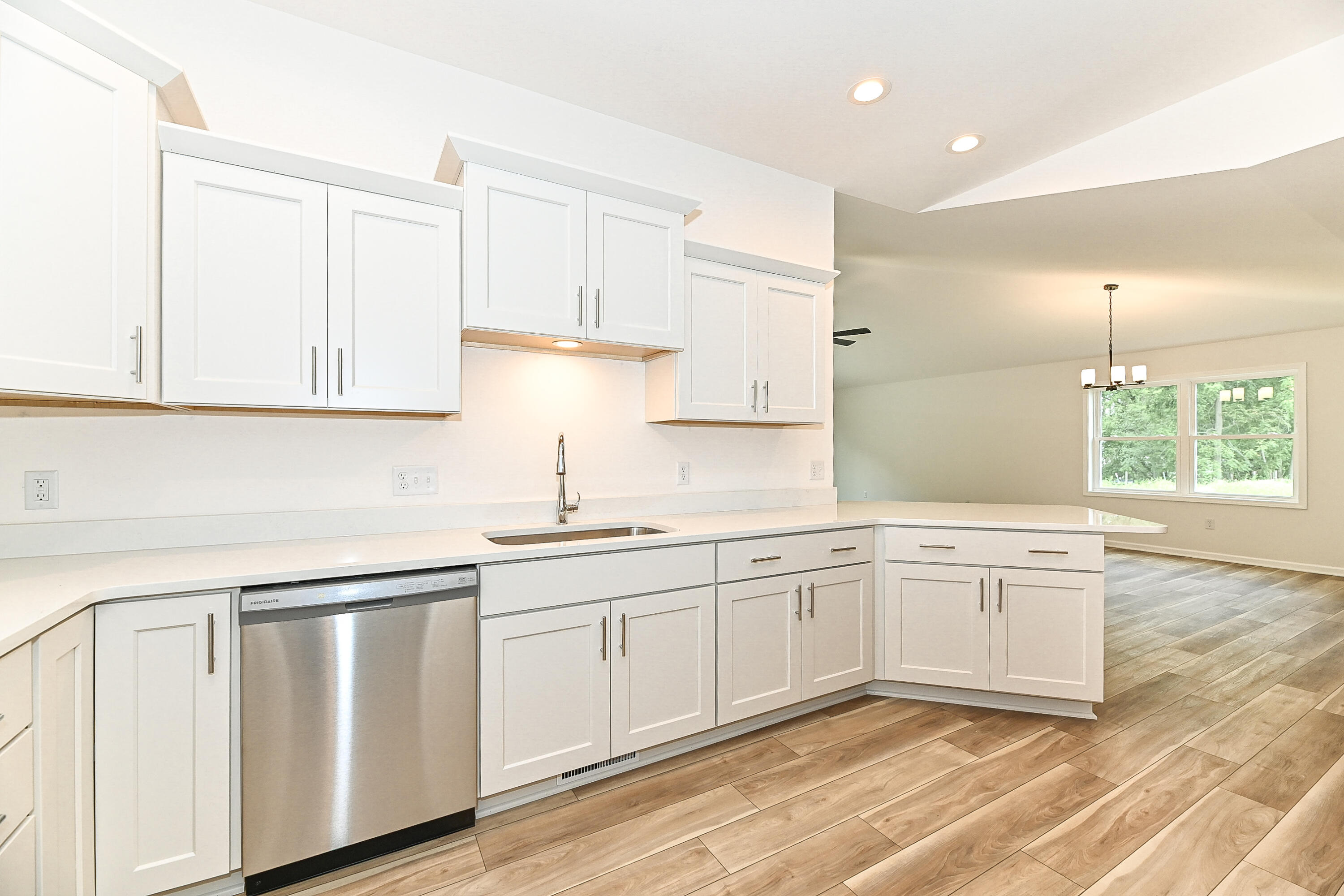 319 N Trailview Cir, 35, Waterford