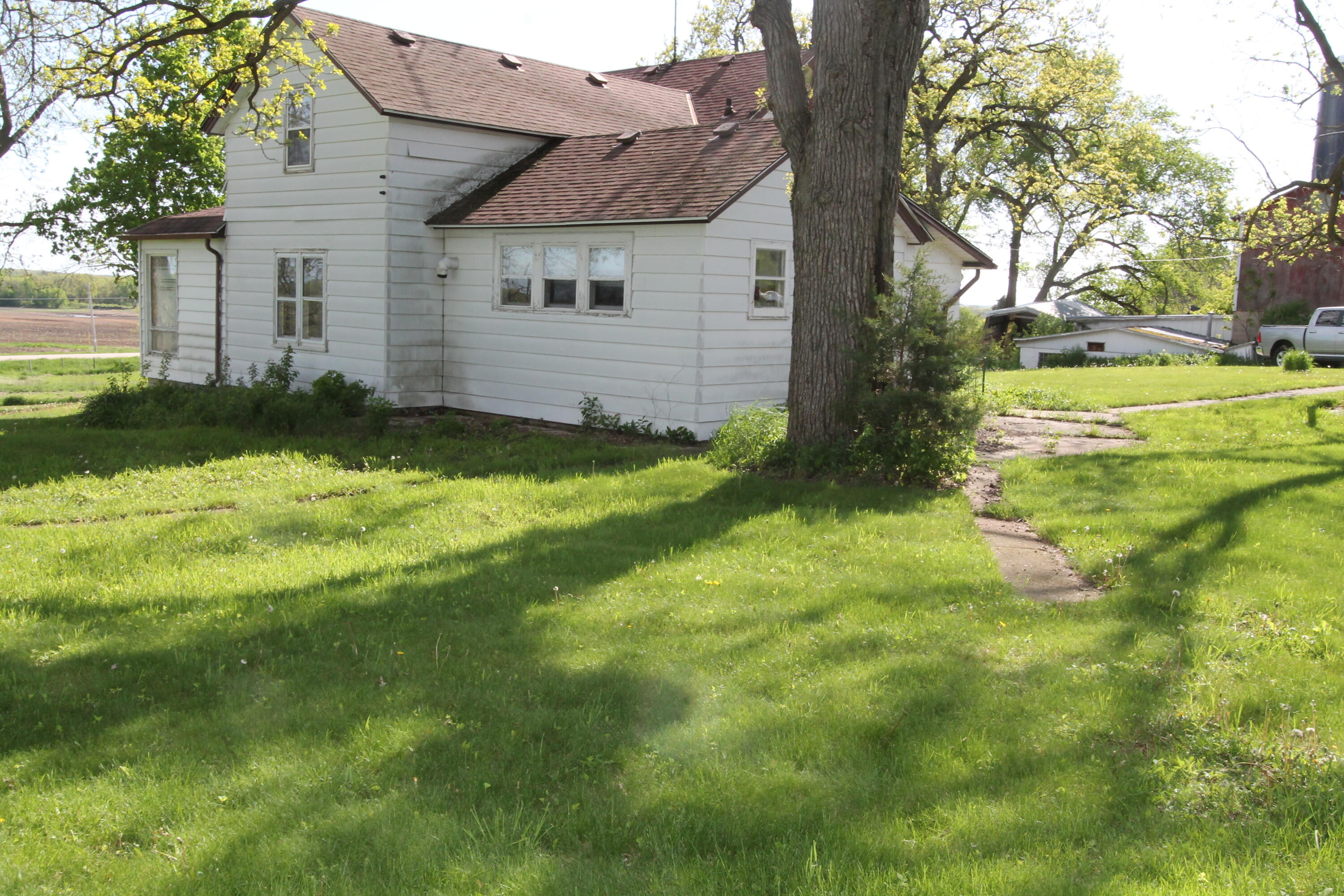 26610 Durand Ave, Dover
