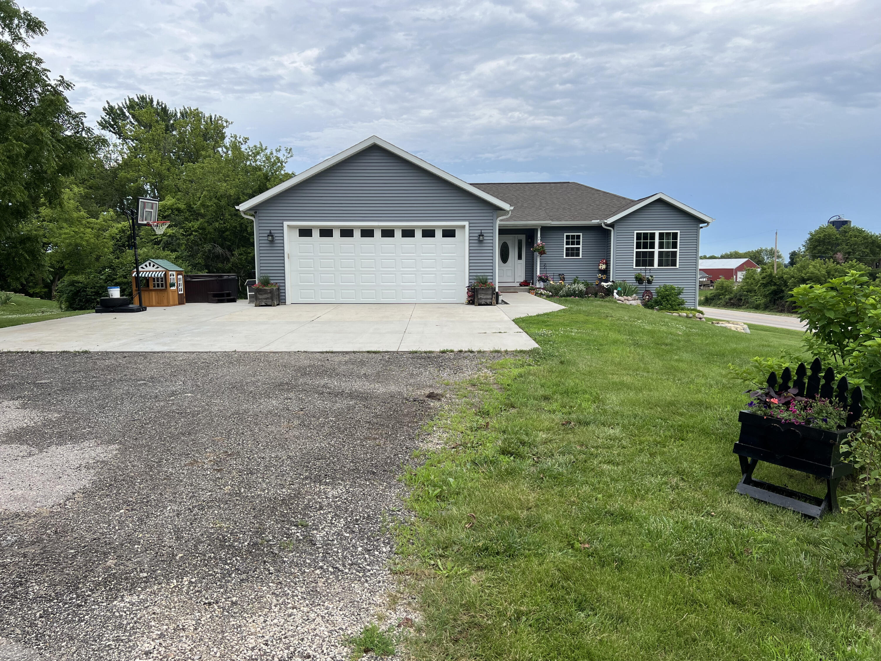 N8346 Zimmerman Rd, Troy