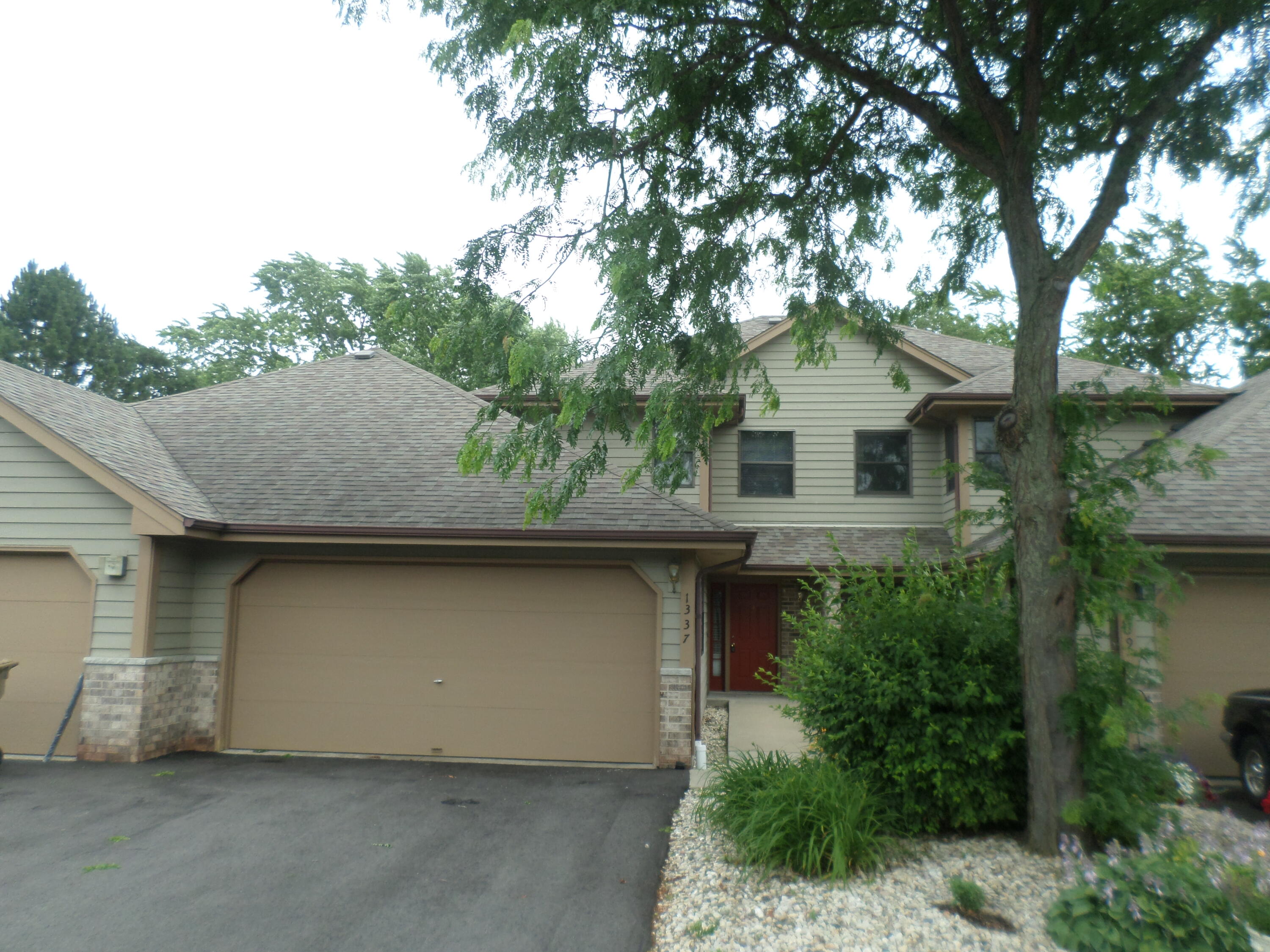 1337 30th Ct, Kenosha