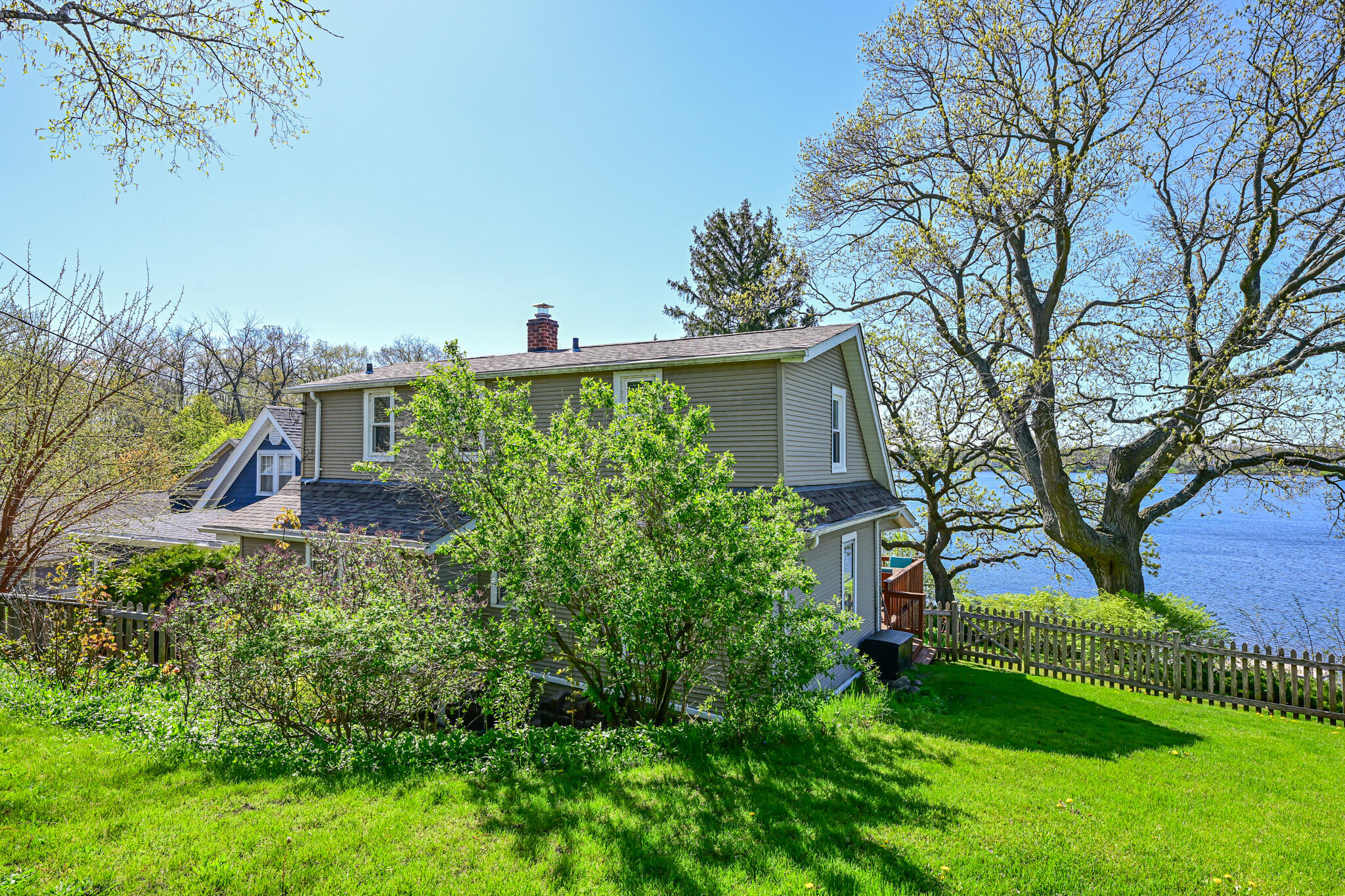 33609 Contour Dr, Burlington
