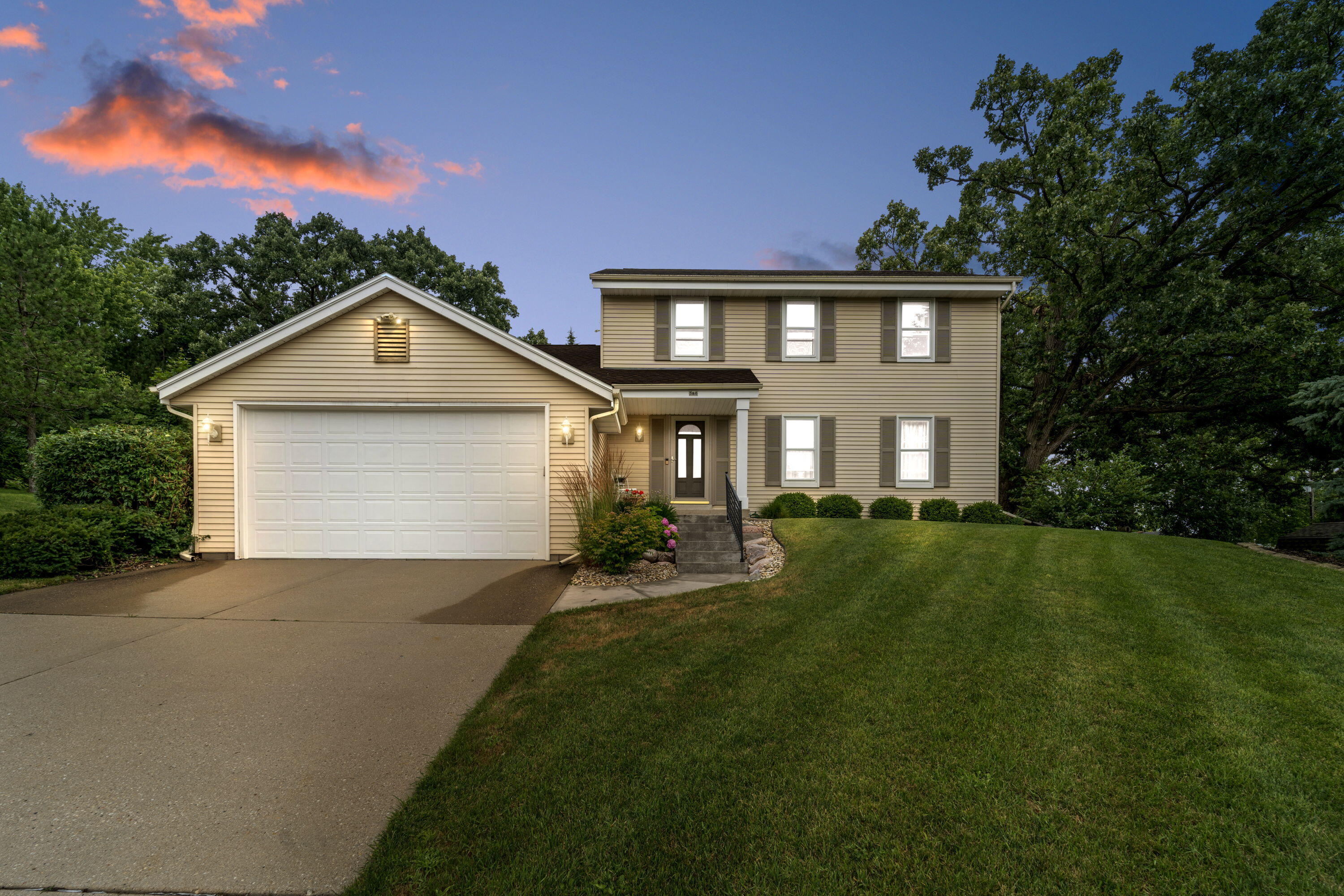 386 Dale Dr, Burlington
