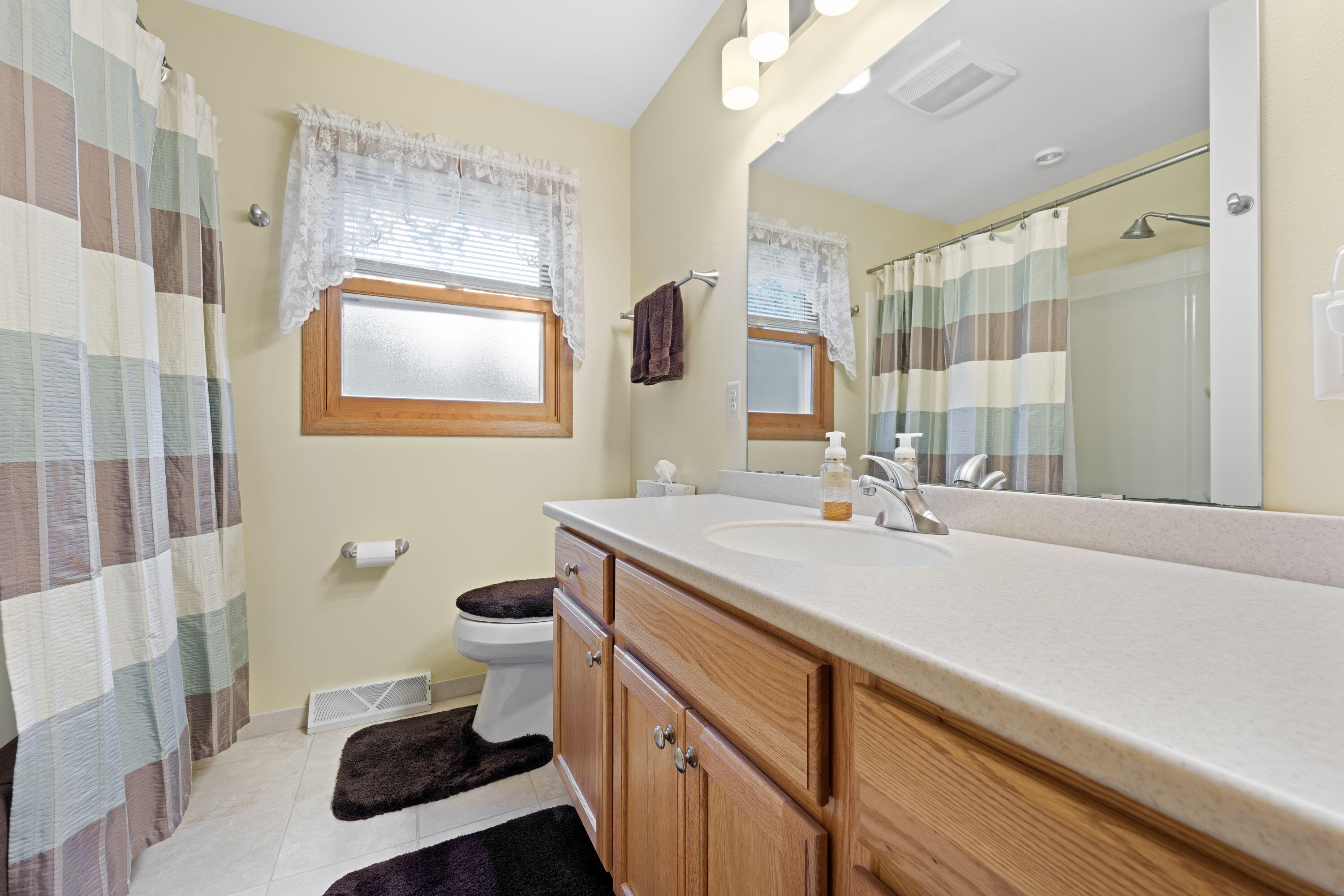 386 Dale Dr, Burlington