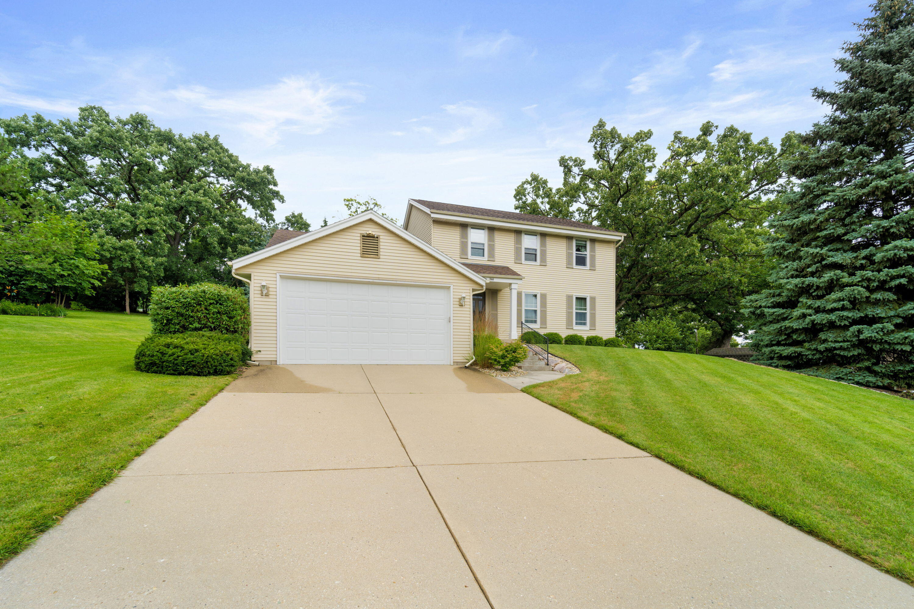 386 Dale Dr, Burlington