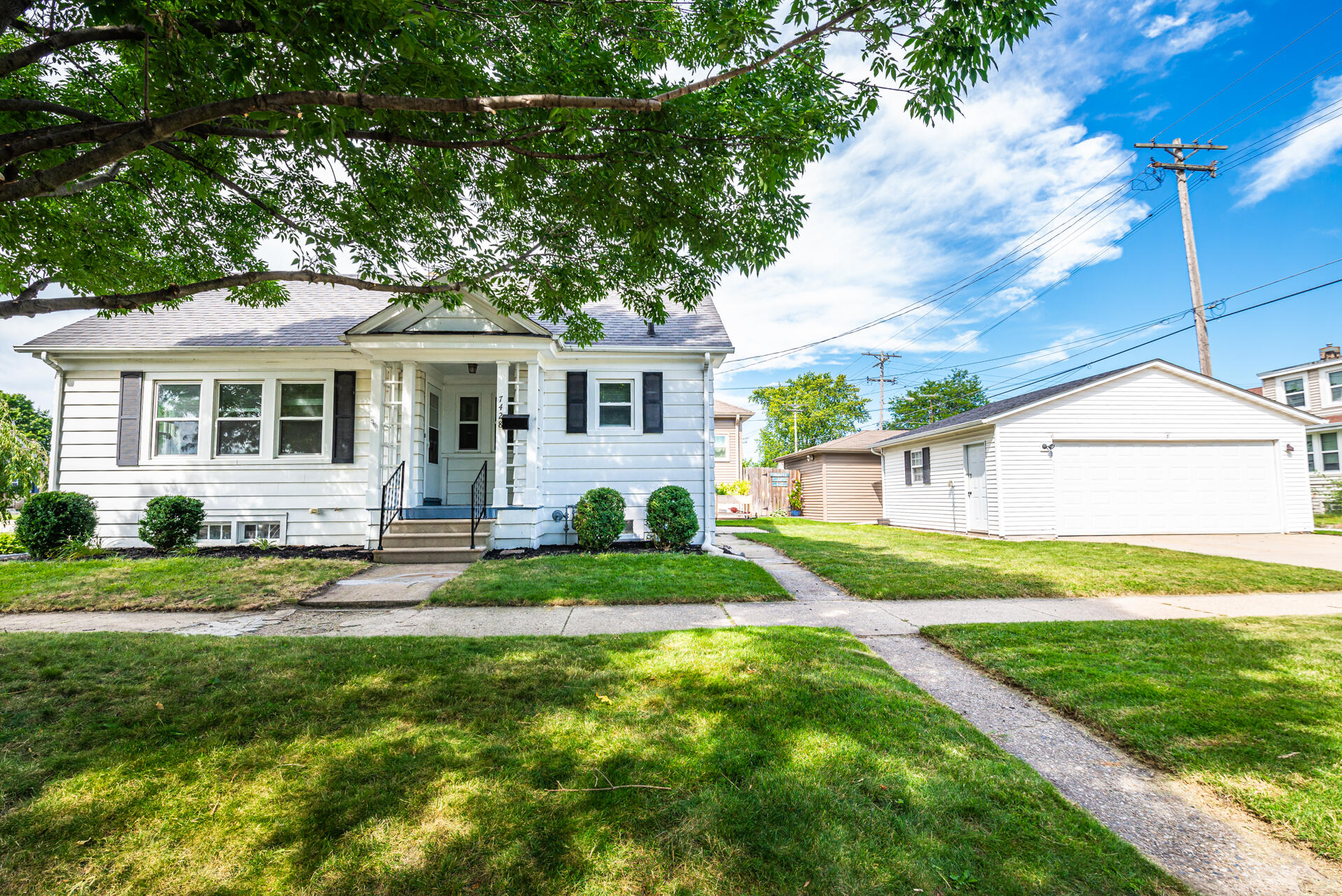 7428 34 Ave, Kenosha