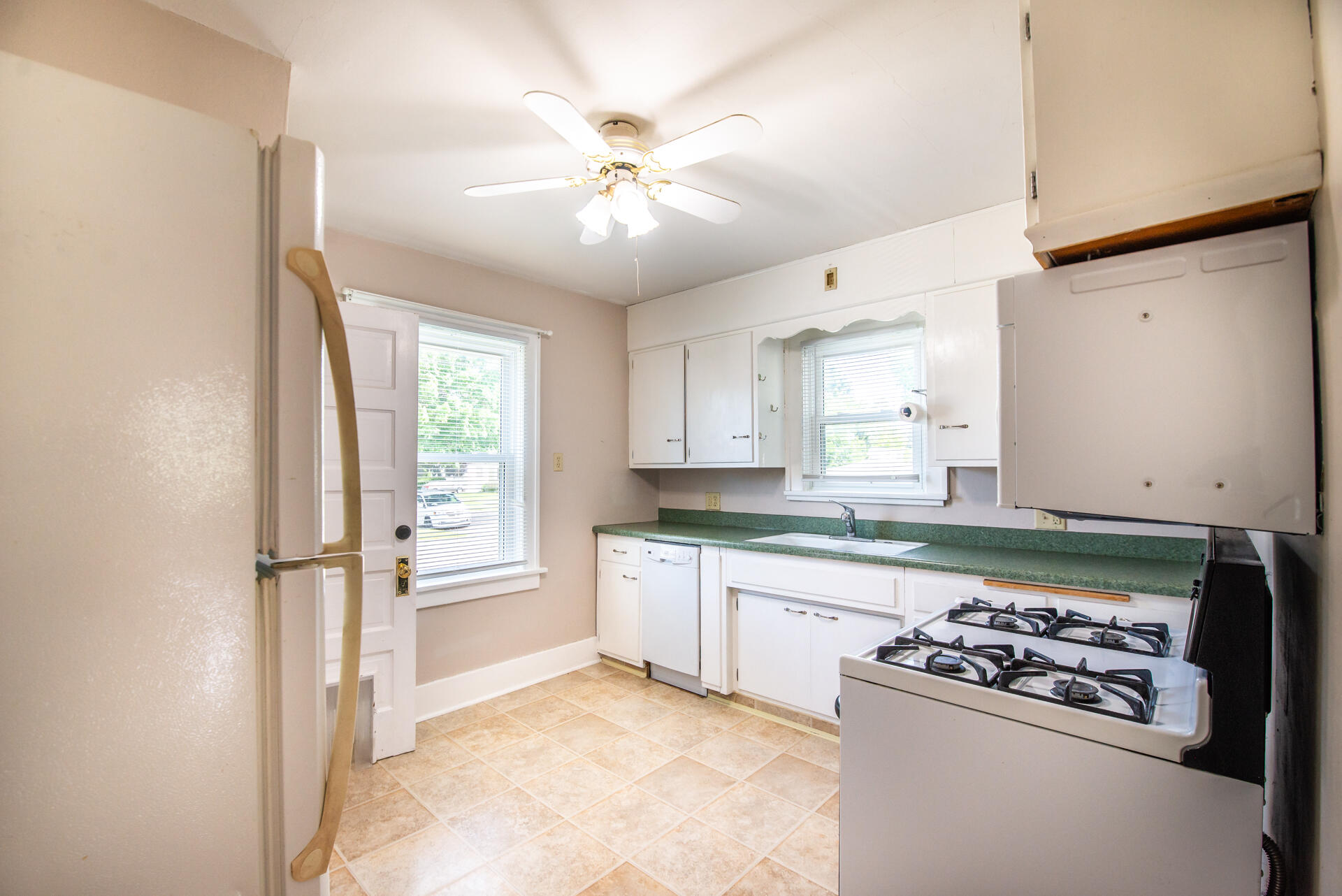 7428 34 Ave, Kenosha