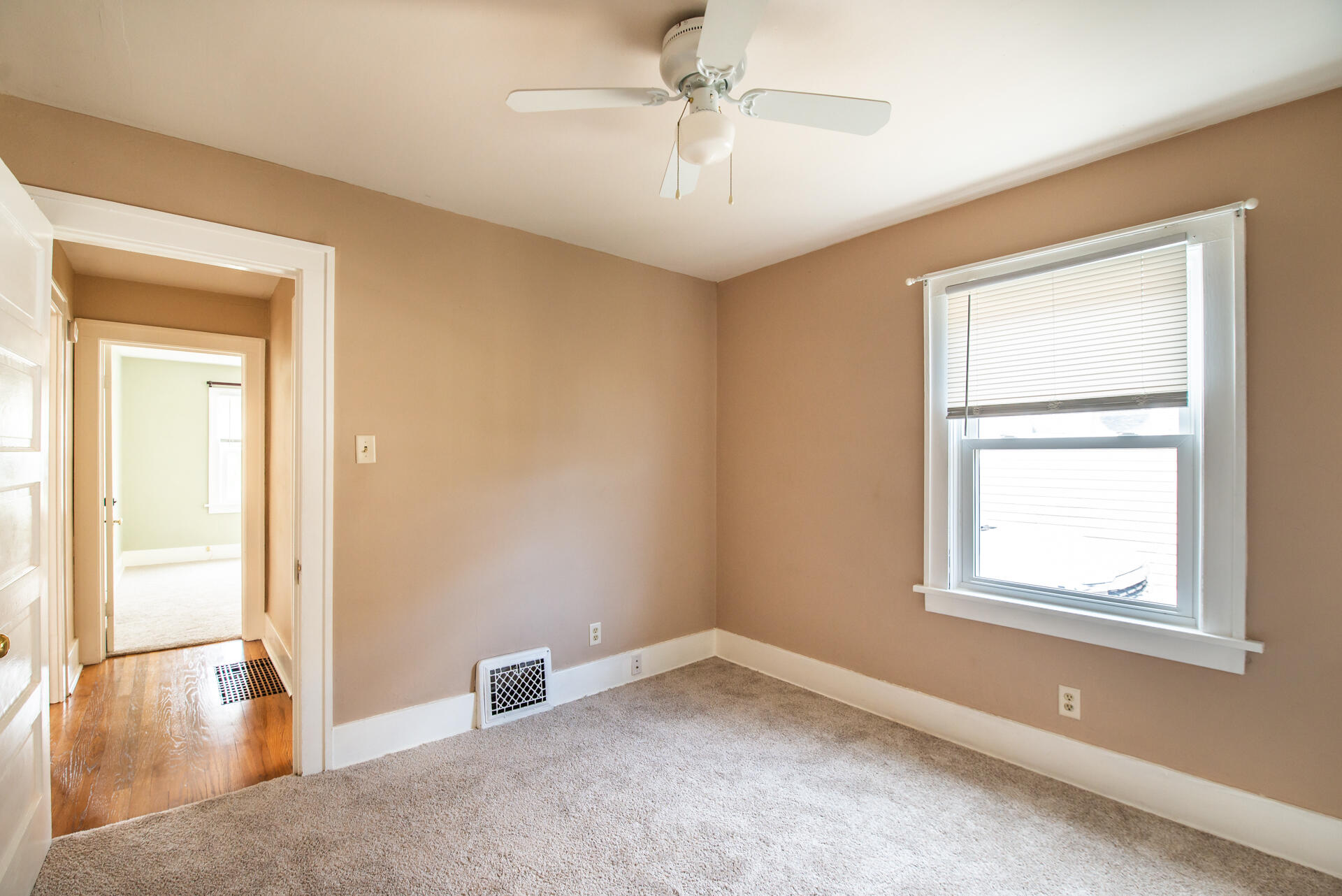 7428 34 Ave, Kenosha