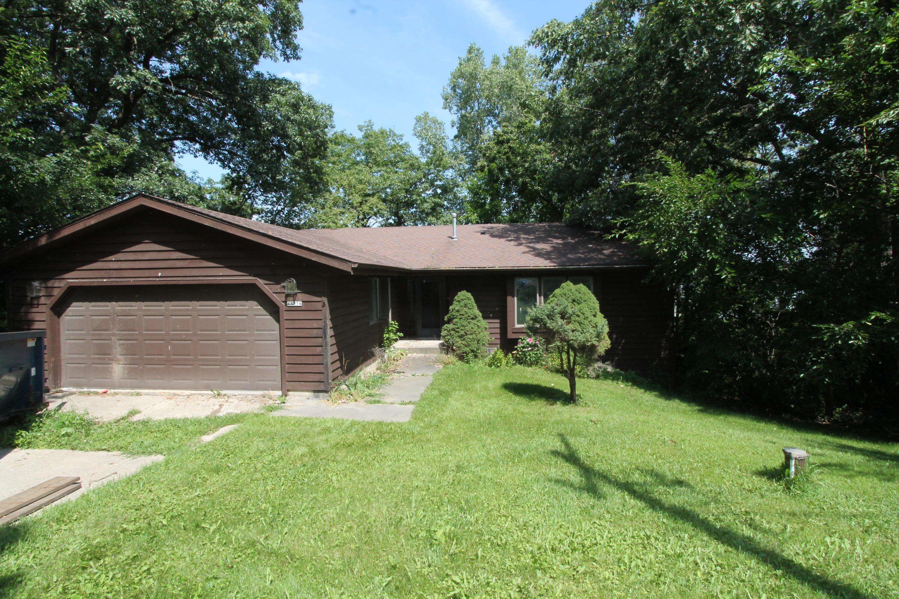 W8814 Lake Rd, Richmond