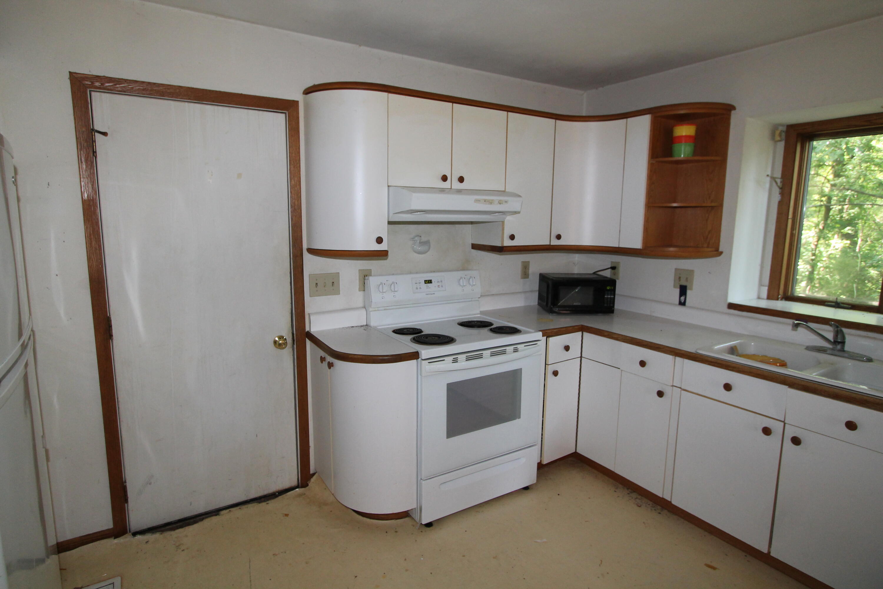 W8814 Lake Rd, Richmond