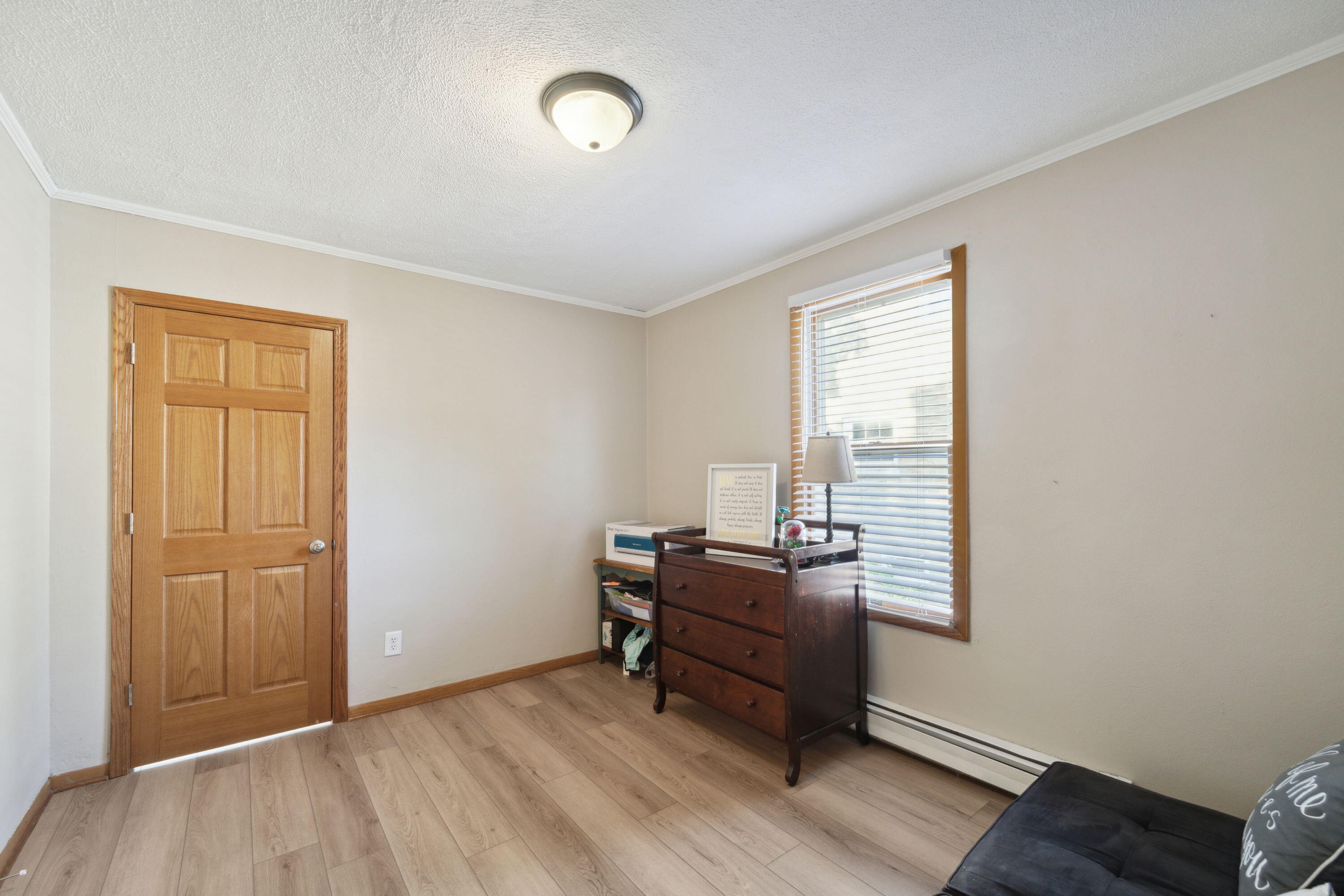 416 Orchard St, Burlington