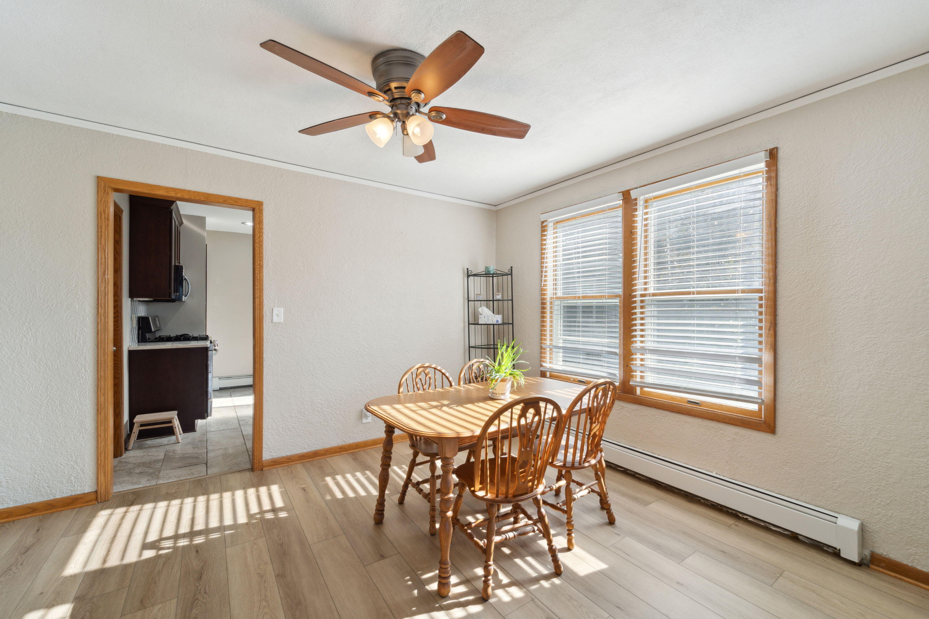 416 Orchard St, Burlington