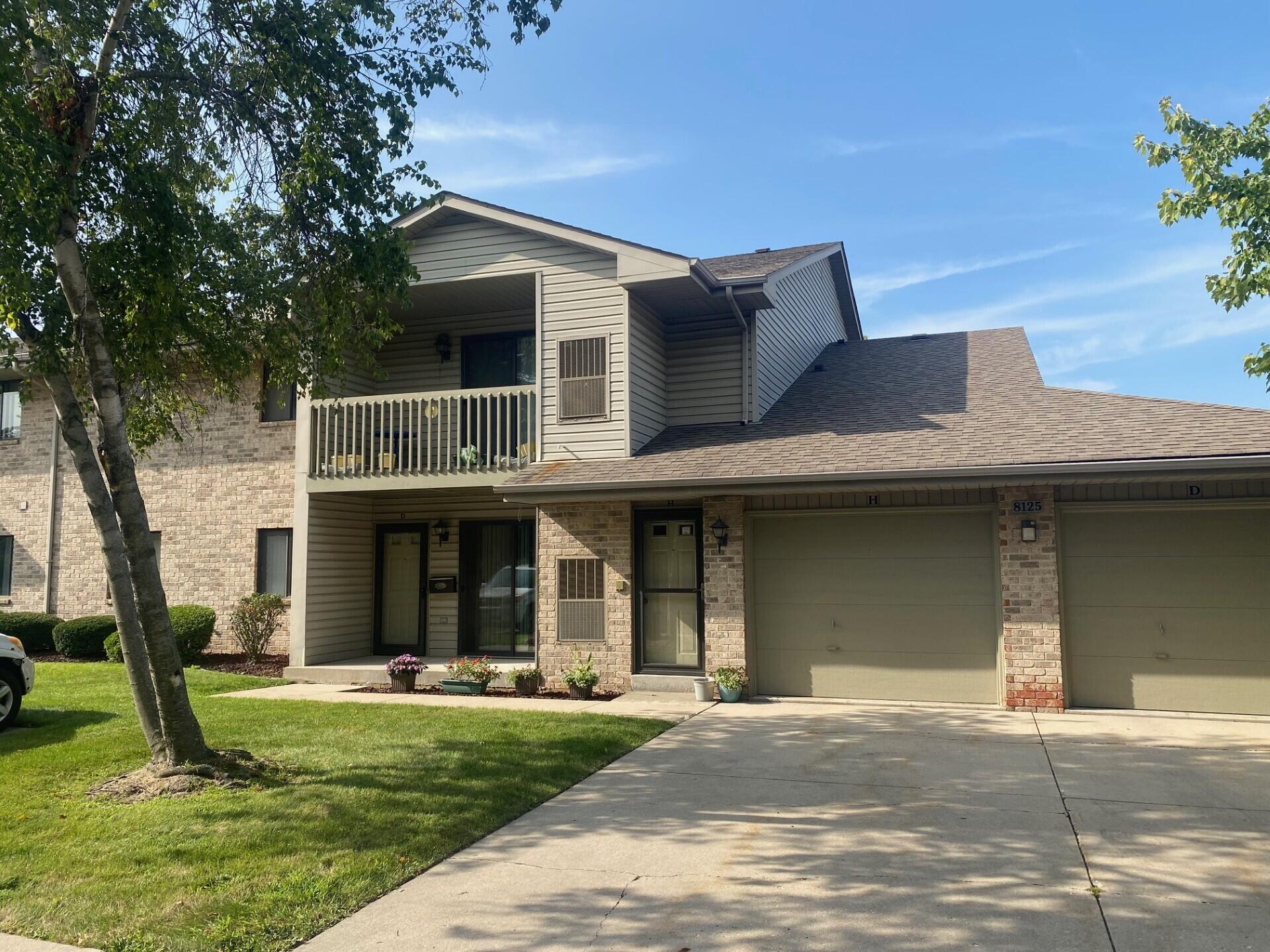 8125 40th Ave, D, Kenosha