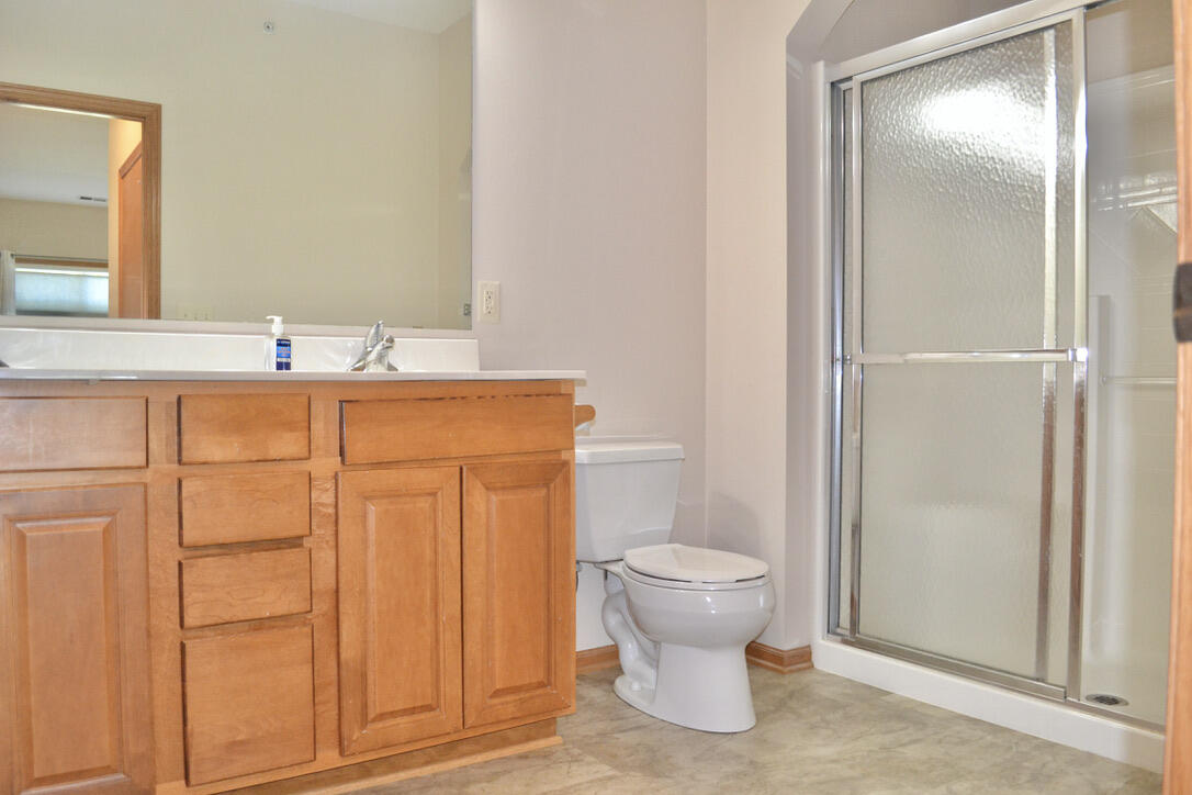 9288 Creekside Cir, 223, Pleasant Prairie