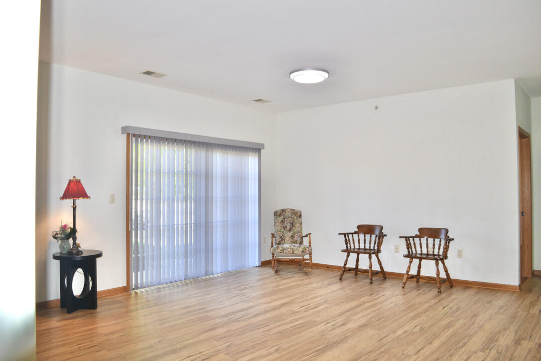 9288 Creekside Cir, 223, Pleasant Prairie