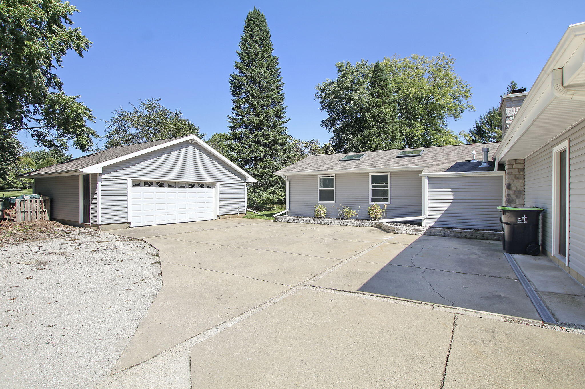 31419 Hickory Hollow Rd, Waterford