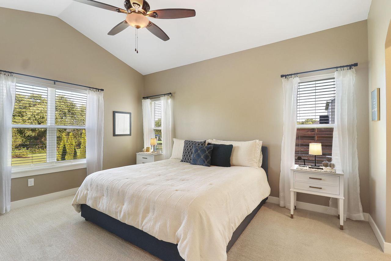 1540 Serena LANE