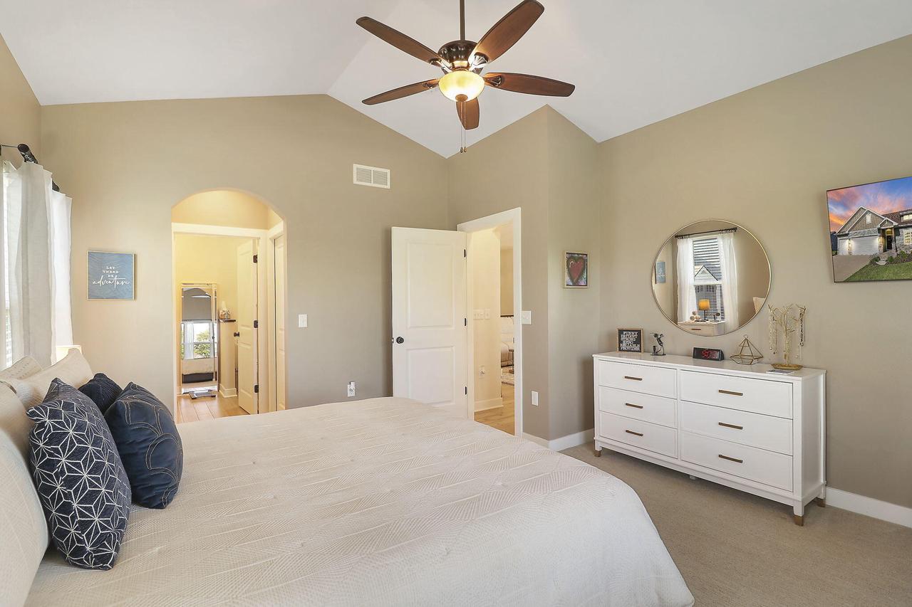 1540 Serena LANE