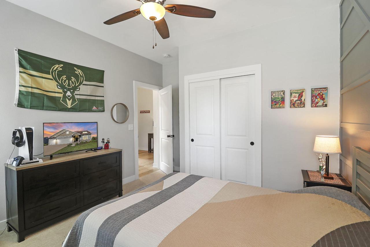 1540 Serena LANE